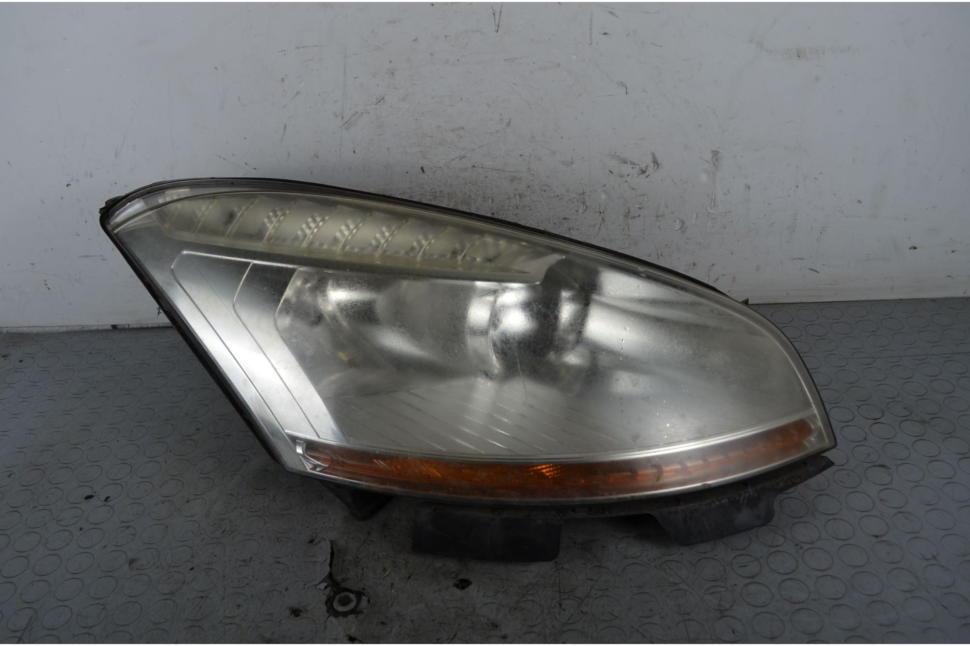Faro Anteriore DX Citroen C4 Picasso Dal 2006 al 2013 Cod 6206A8  1738248177855