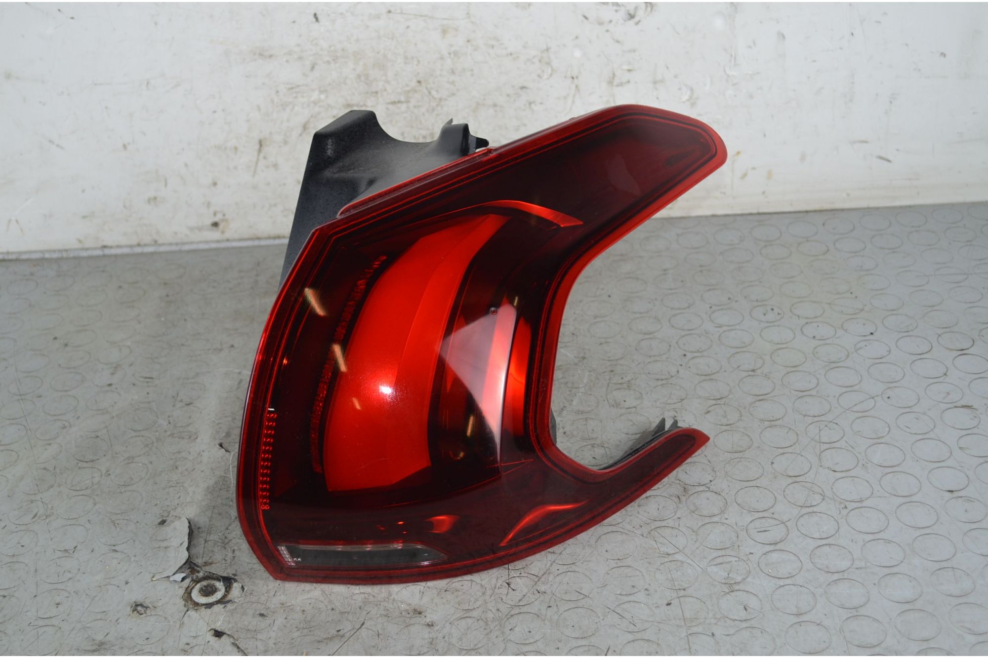 Fanale Stop Posteriore DX Peugeot 2008 Dal 2013 al 2019 Cod 9678074380  1738311010508