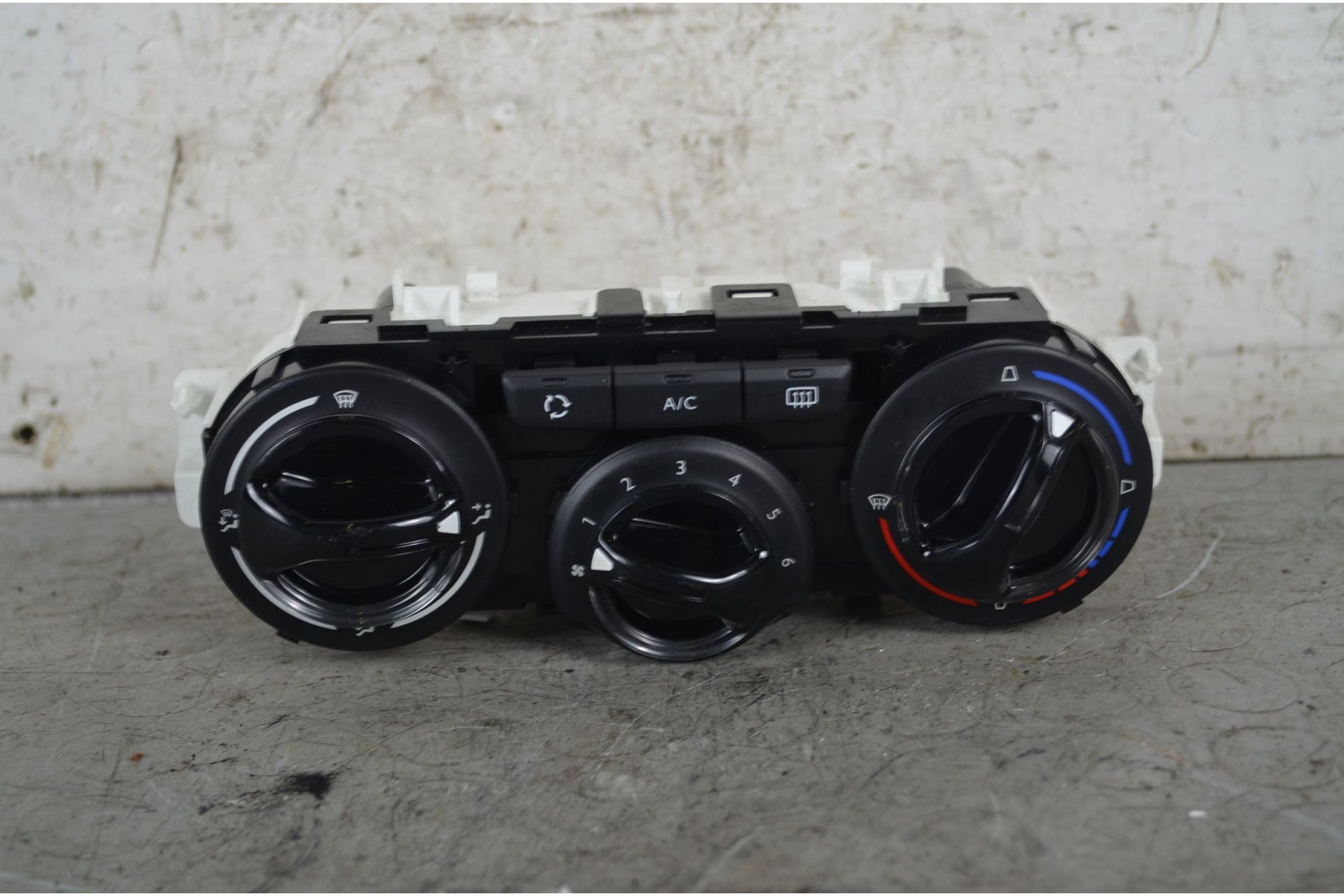 Controllo Comando Clima Peugeot 2008 Dal 2013 al 2019 Cod E1063071  1738315108669