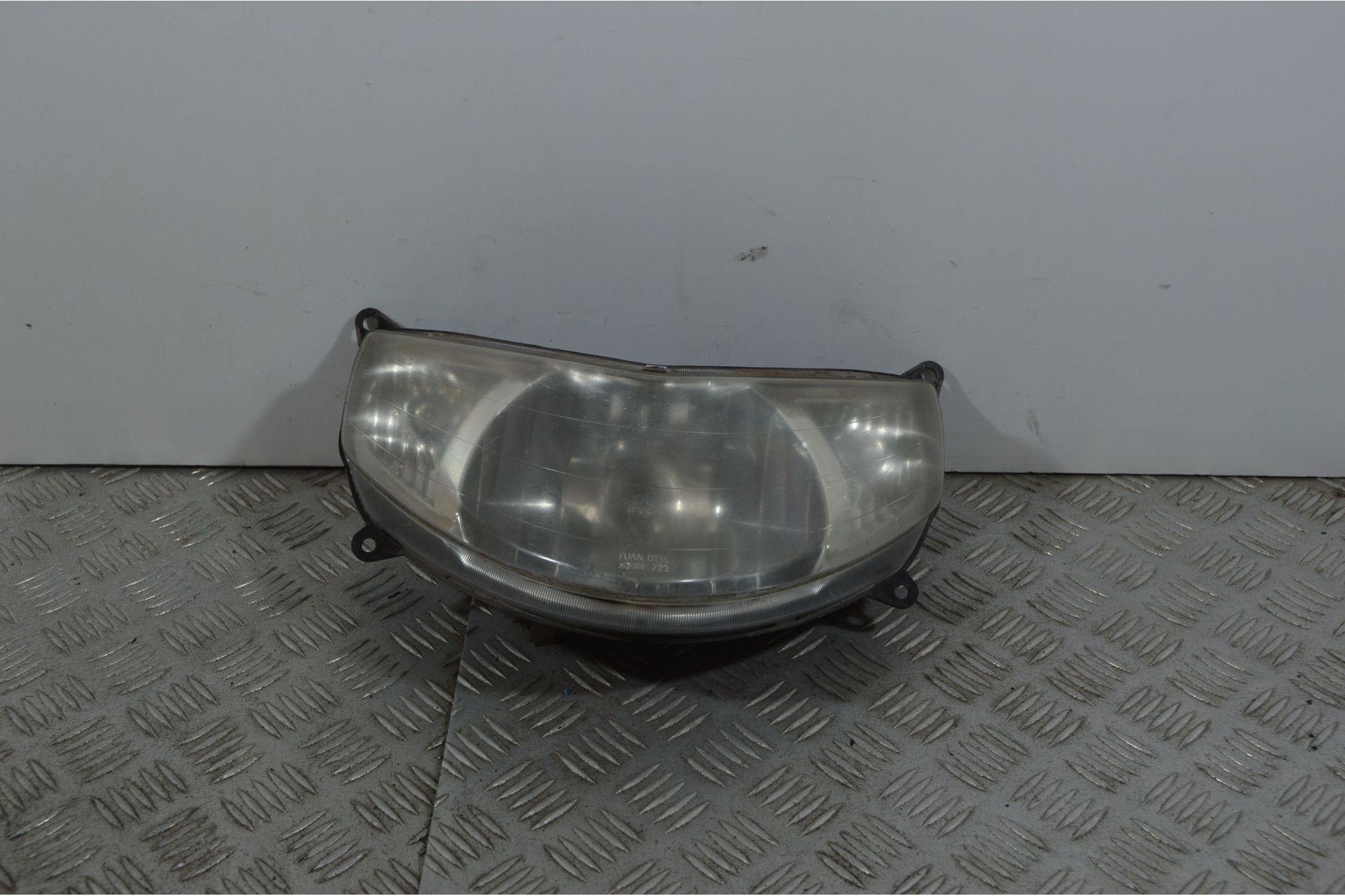 Faro Fanale Anteriore Sym HD Evo 125 Dal 2006 al 2010  1739284163338