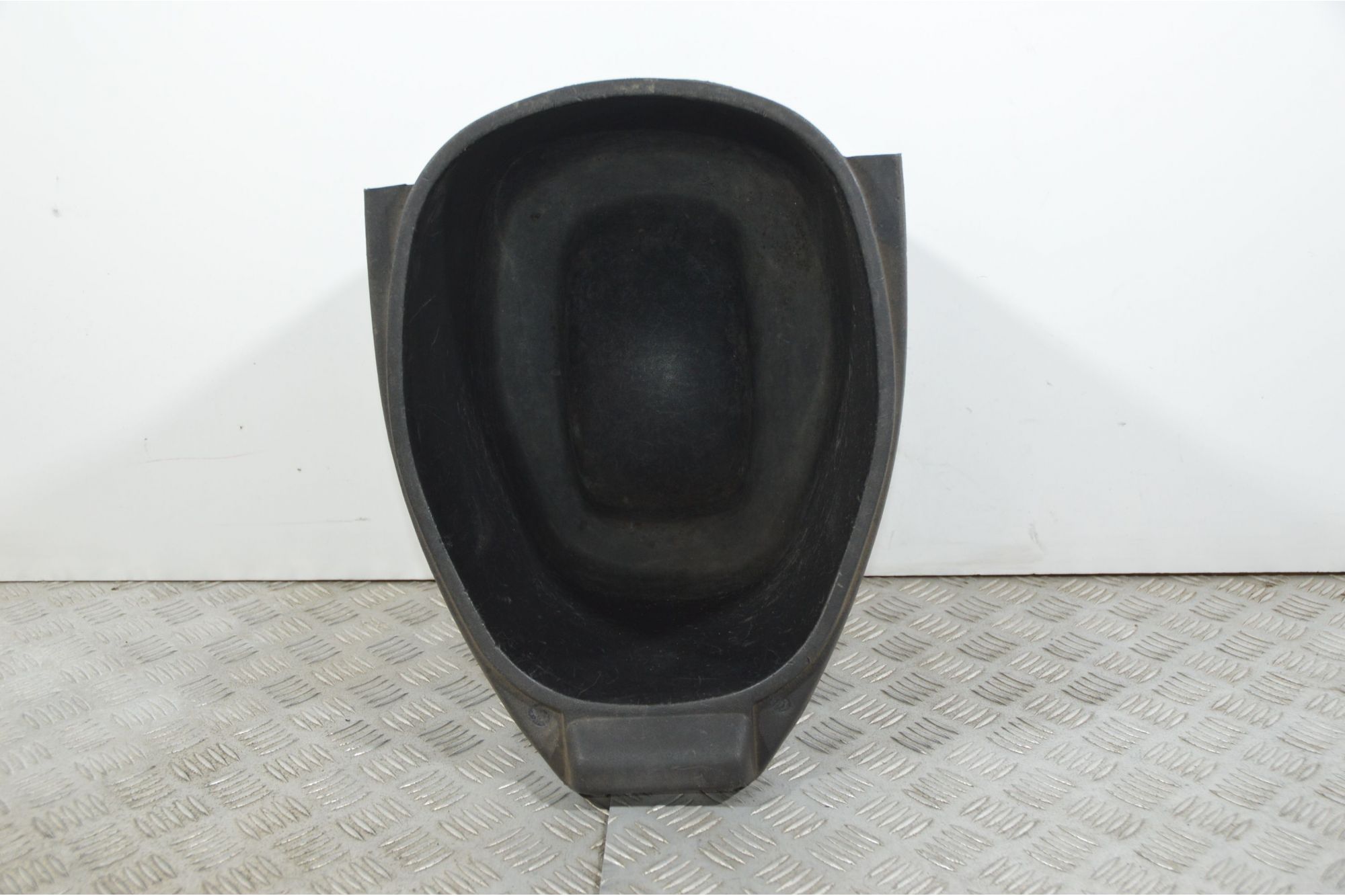 Carena Vano Sottosella Piaggio Vespa LX 125 / 150 Dal 2012 al 2013  1739286971016