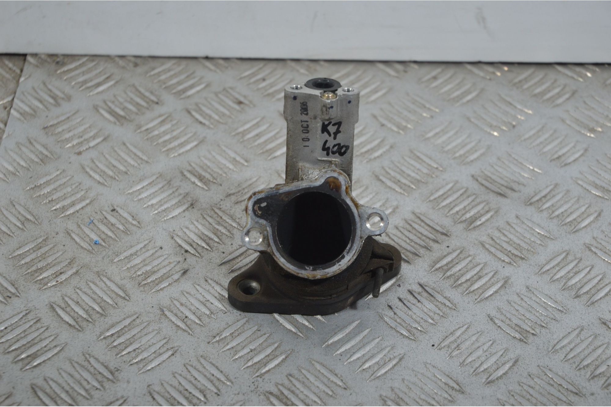Collettore Di Aspirazione Con Iniettore Suzuki Burgman 400 K7 dal 2007 al 2013  1739290627527