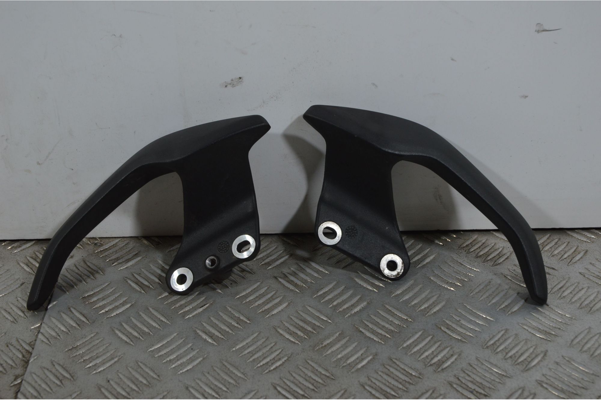 Maniglie Posteriori Passeggero Royal Enfield Meteor 350 Dal 2021 Al 2025  1739348871490
