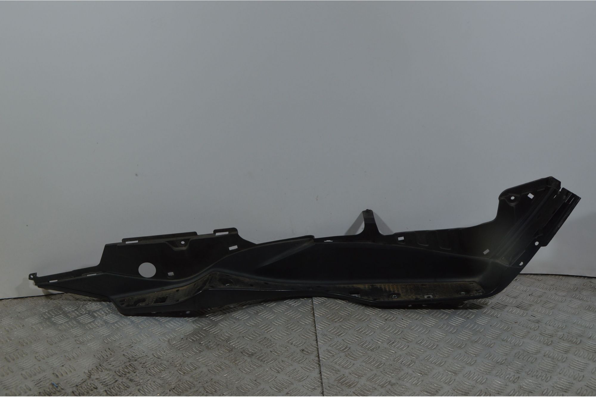 Carena Pedana Poggiapiedi Destra Dx Suzuki Burgman 400 K7 Dal 2006 al 2007  1739437586083