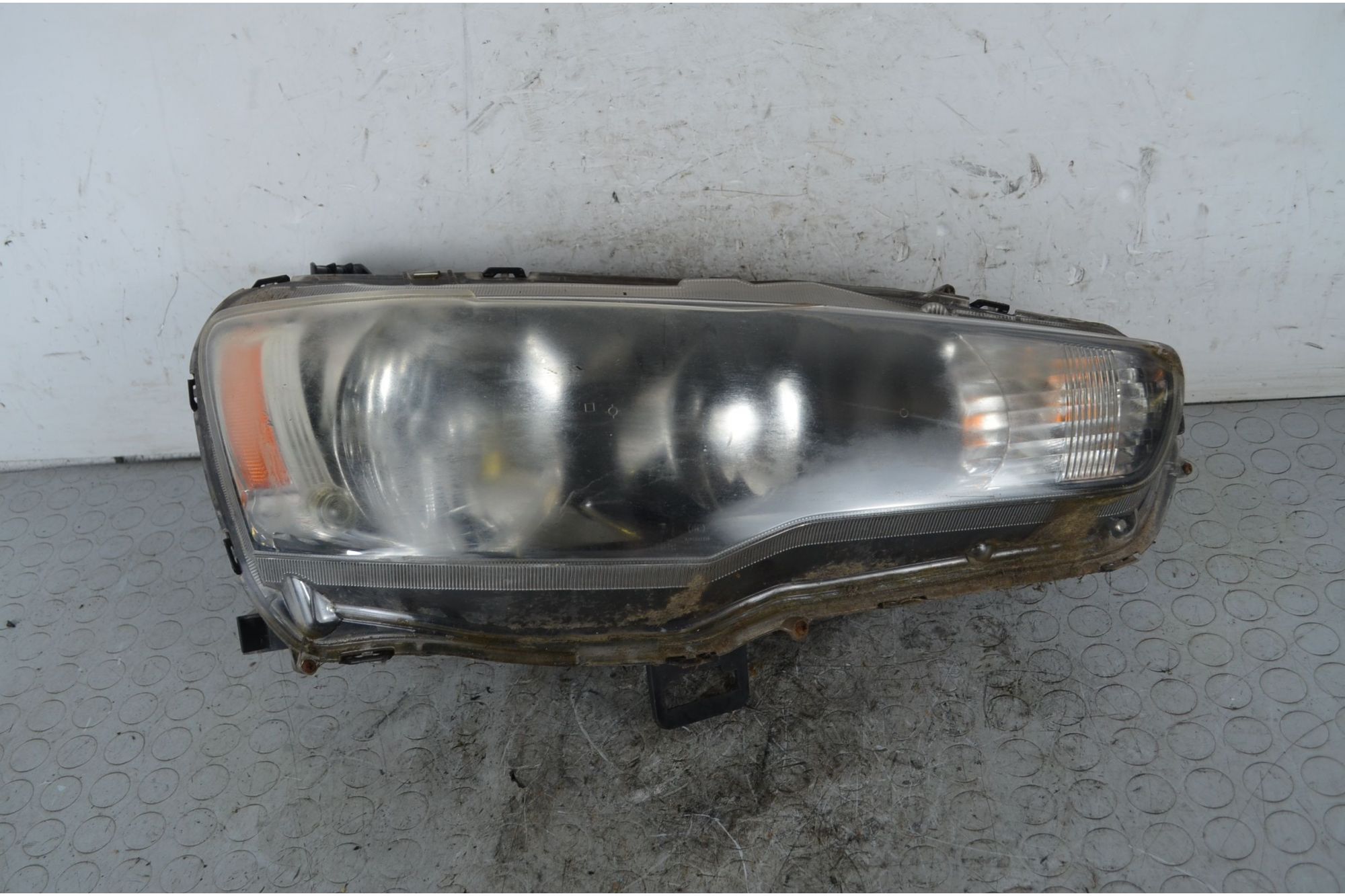 Faro fanale anteriore DX Mitsubishi Lancer Dal 2008 al 2011 Cod oe 8301C338  1739523899103
