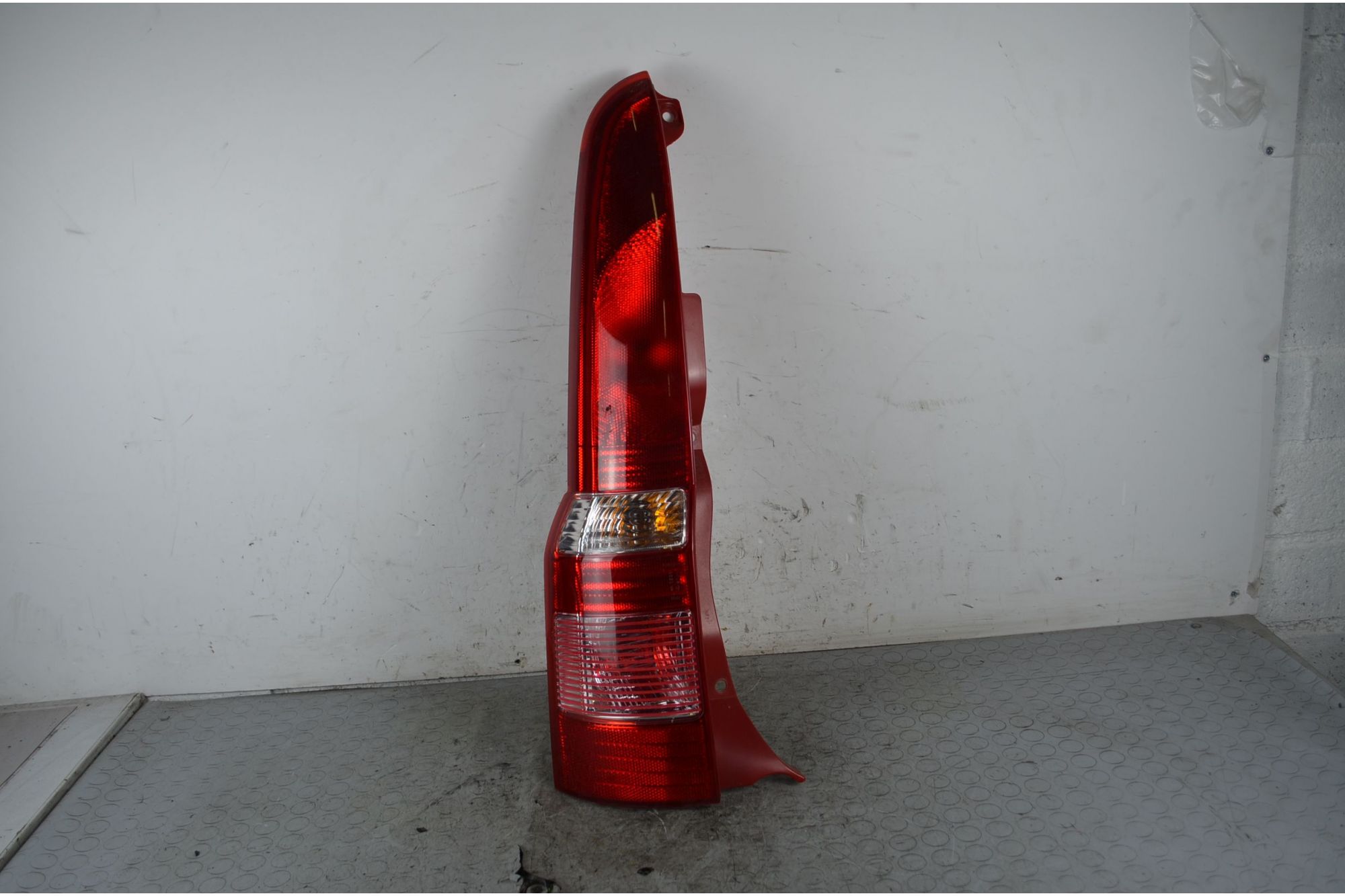 Fanale Stop Posteriore SX Fiat Panda Dal 2003 al 2012 Cod 51705459  1739527336536