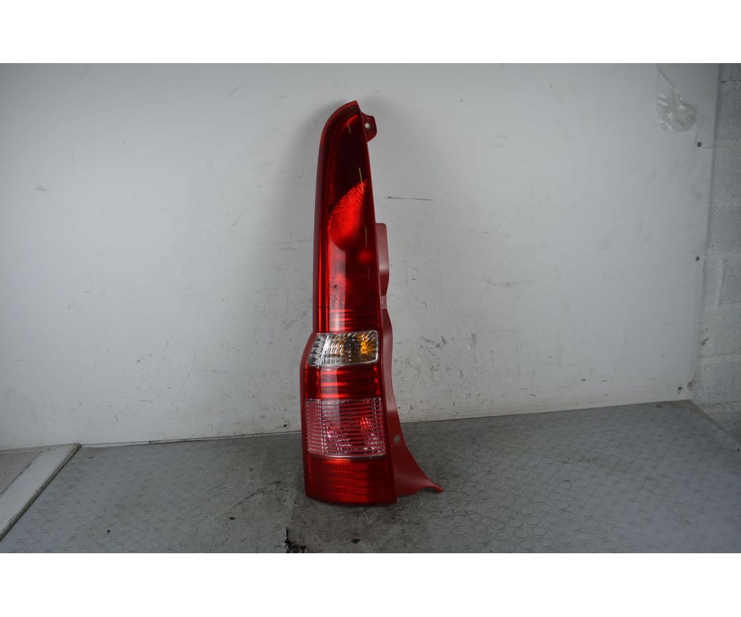 Fanale Stop Posteriore SX Fiat Panda Dal 2003 al 2012 Cod 51705459 1739527336536 Fanale Stop Posteriore SX Fiat Panda Dal 2003 al 2012 Cod 51705459 1739527336536