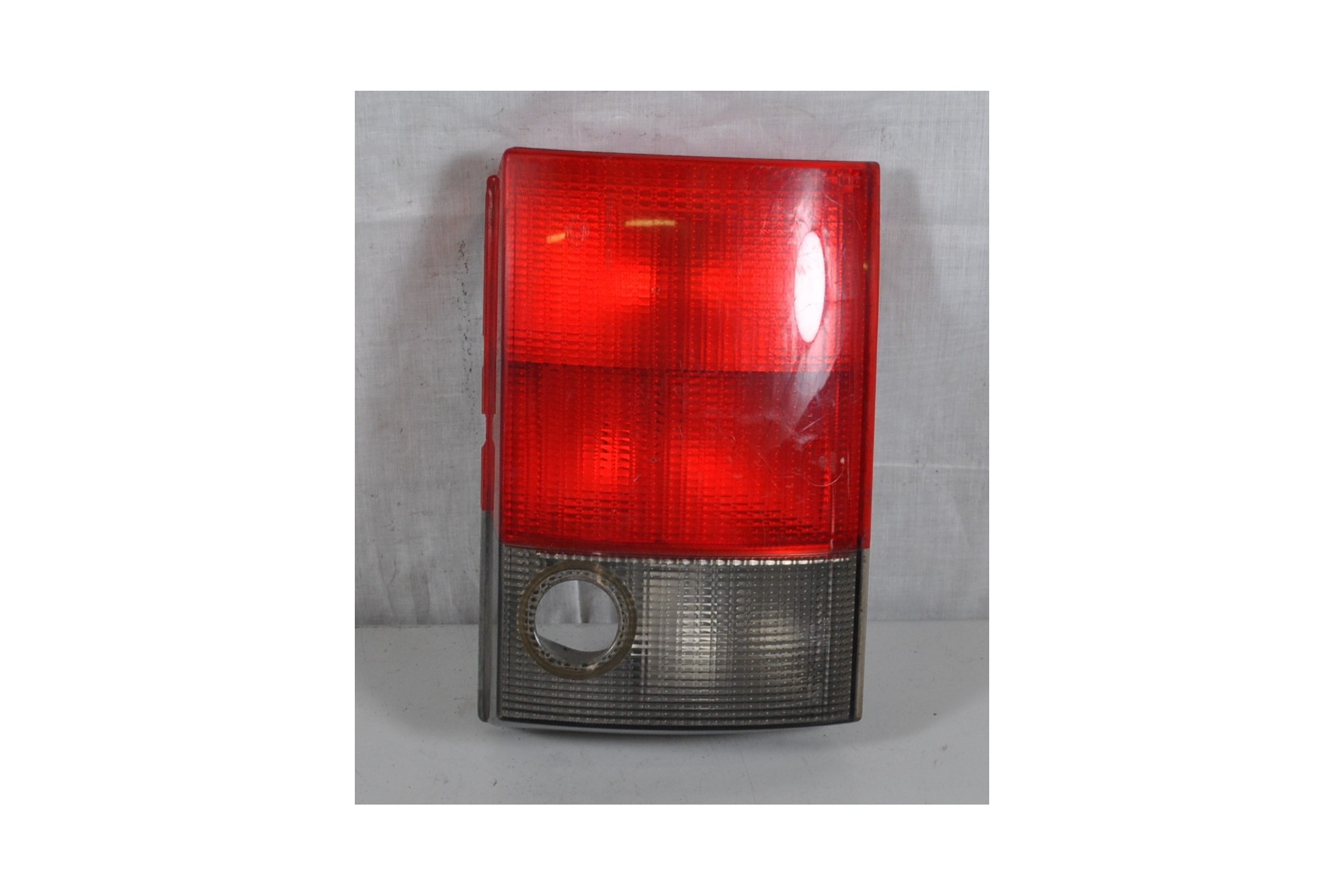 Fanale stop posteriore Interno Dx Audi 100 C4 dal 1990 al 1994 cod 8a0945094  1619513729545