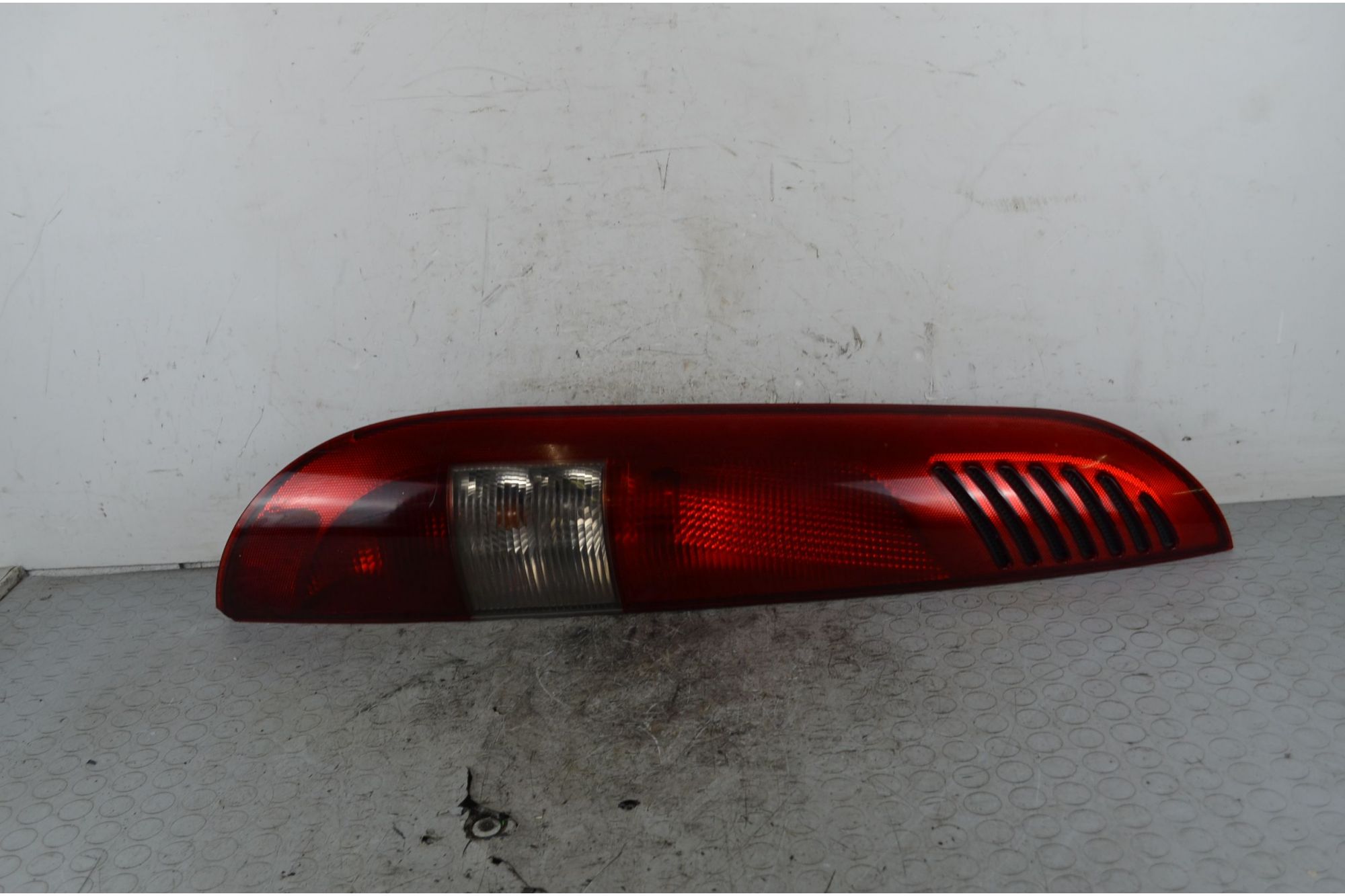 Fanale Stop Posteriore SX Mercedes Vaneo W414 Dal 2001 al 2005 Cod A4148200064  1739788798340