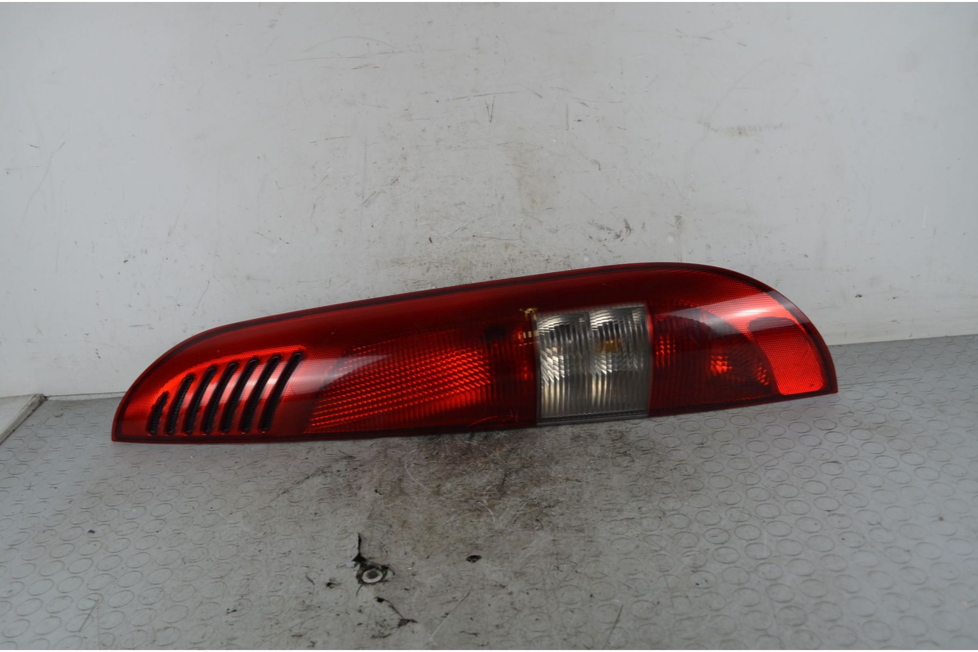 Fanale Stop Posteriore DX Mercedes Vaneo W414 Dal 2001 al 2005 Cod A4148200164  1739789238449