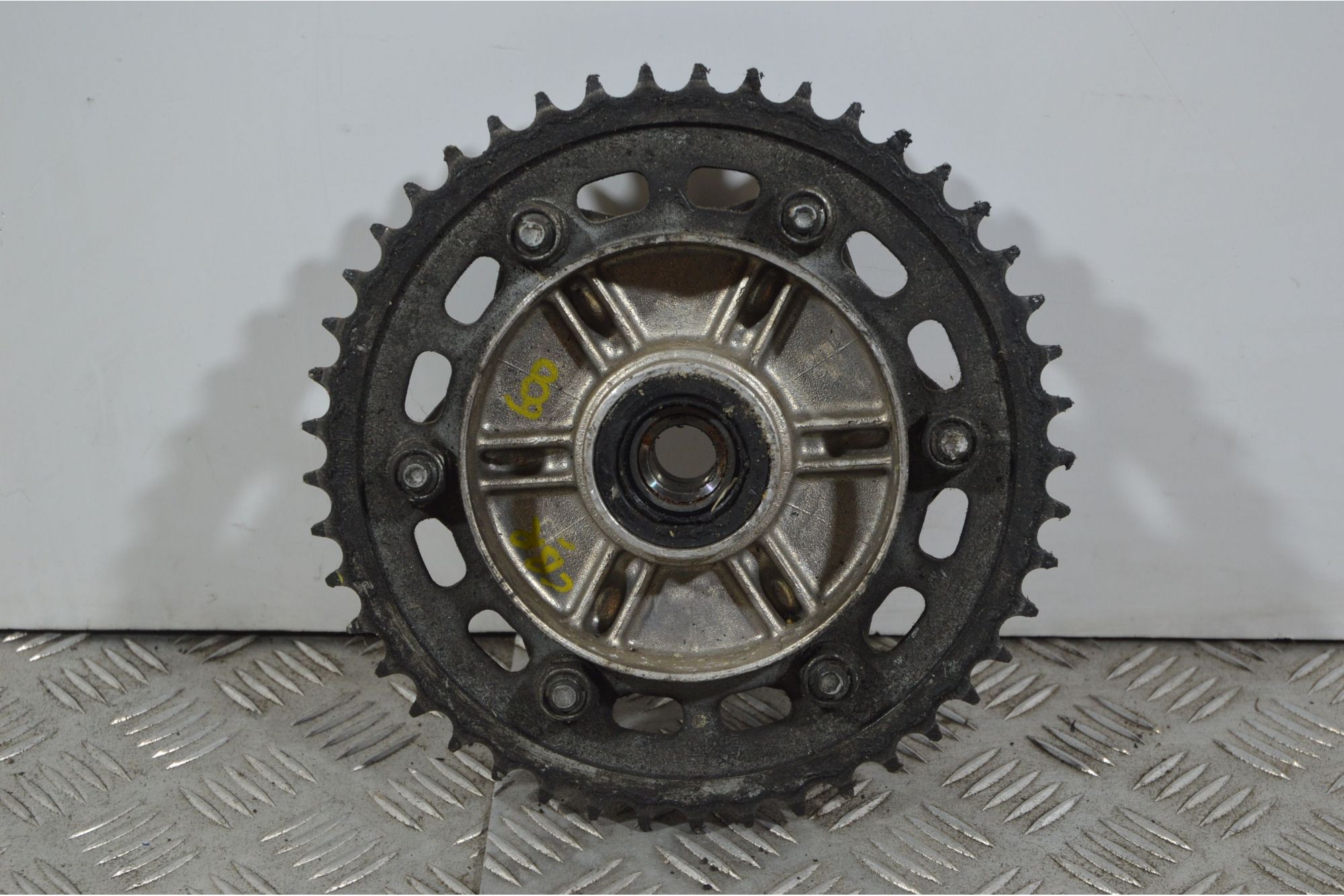 Mozzo Corona Trasmissione Honda CBR 600 F Dal 2001 al 2002  1739803237021