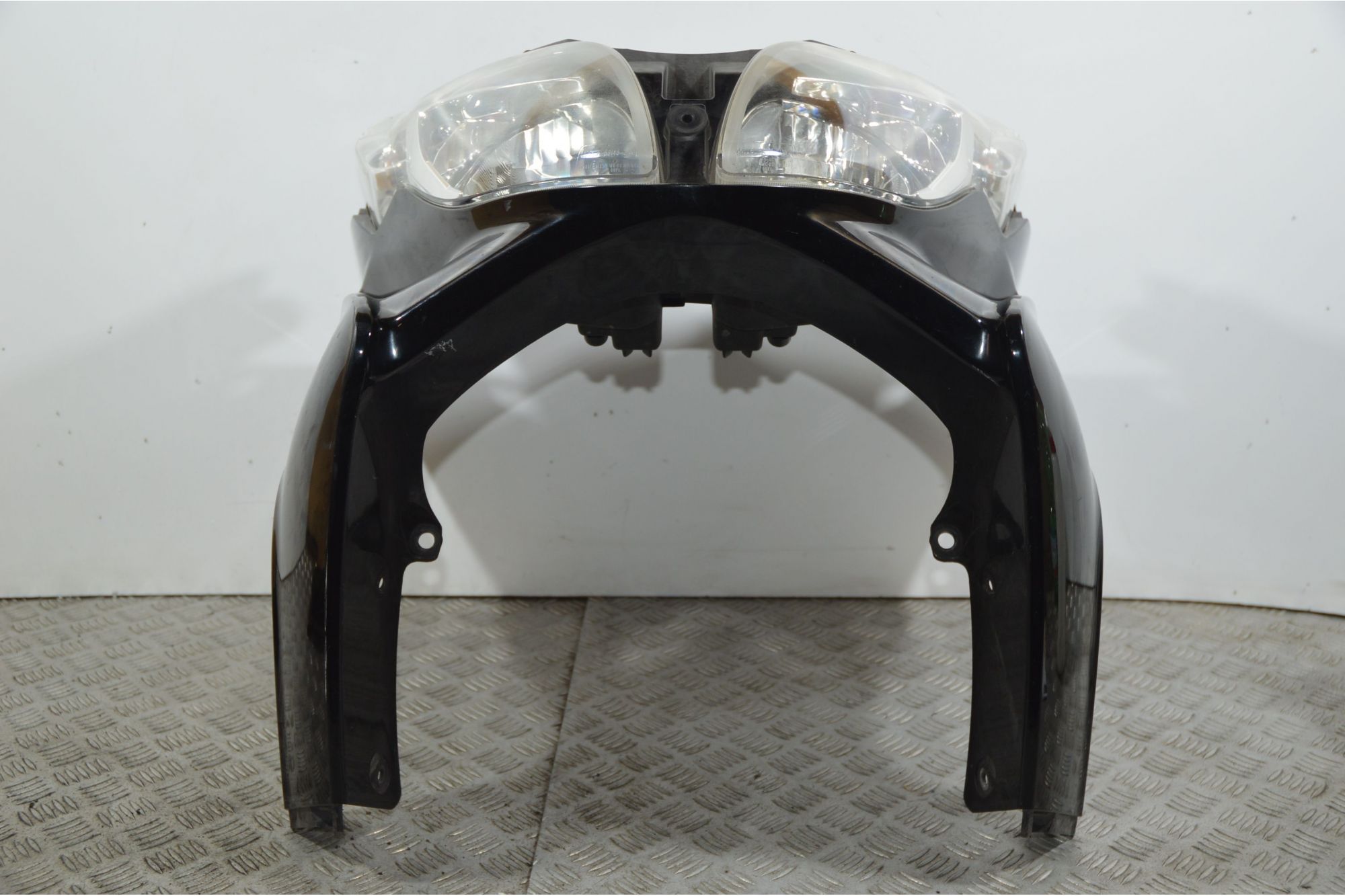 Carena Scudo Anteriore Con Faro Suzuki Burgman 400 K7 dal 2007 al 2013  1739805256938