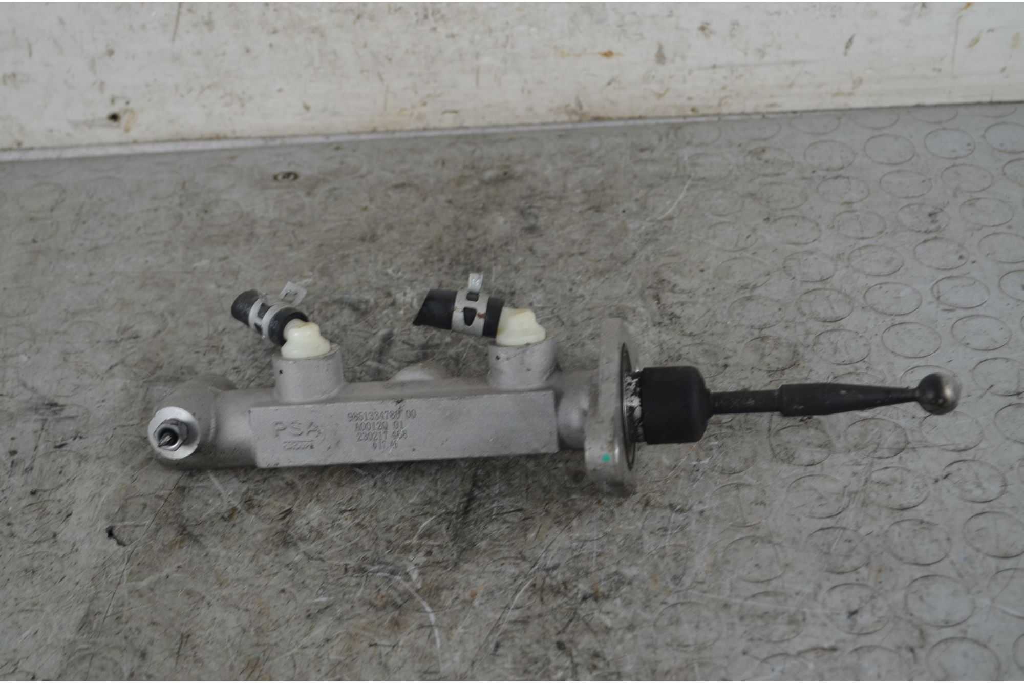 Cilindro maestro del freno Citroen AMI  Dal 2021 in poi Cod 985133478000  1739866331407