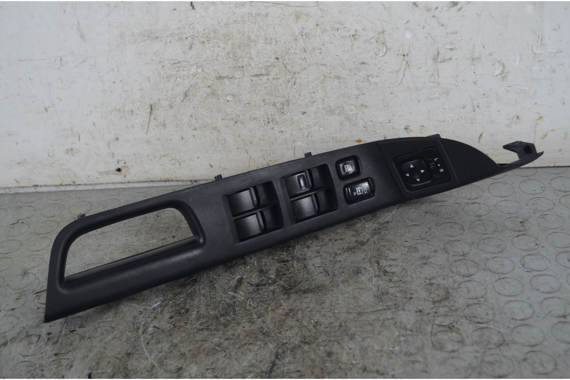Pulsantiera alzacristallo anteriore SX Mitsubishi Lancer  Dal 2008 al 2011 Cod 8608A058  1739869987168