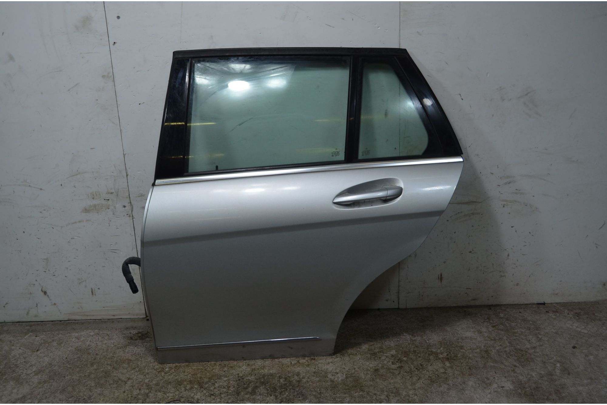 Portiera Sportello Posteriore SX Mercedes Classe C W204 Dal 2007 al 2013 Cod A2047302300  1739875511104