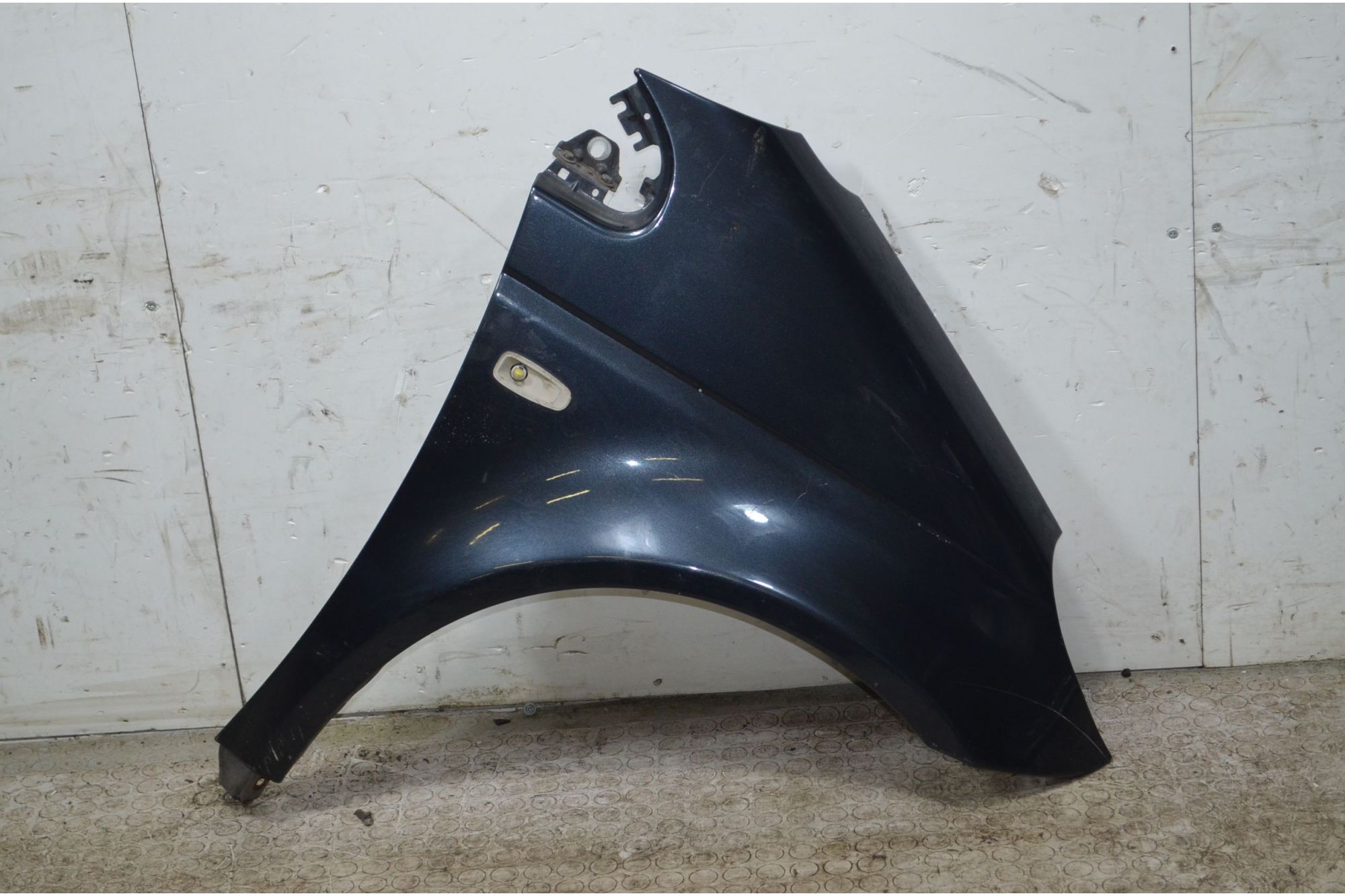 Parafango Anteriore DX Mercedes Vaneo W414 Dal 2001 al 2004 Cod A4148810101  1739876586545