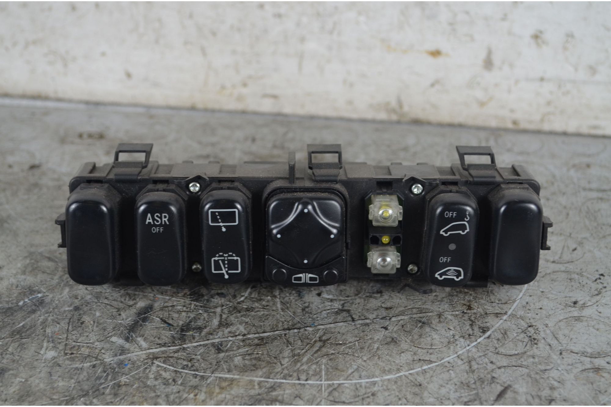 Pulsantiera Multifunzione Mercedes Vaneo W414 Dal 2001 al 2004 Cod 1688203710  1739961045407
