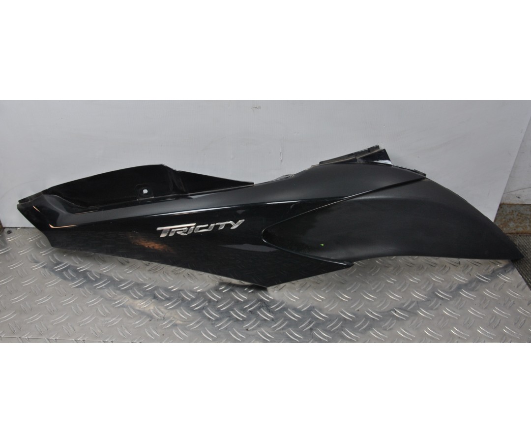 Carena Fianchetto Posteriore Laterale Destro Dx Yamaha Tricity dal 2014 al 2019  1619596381333