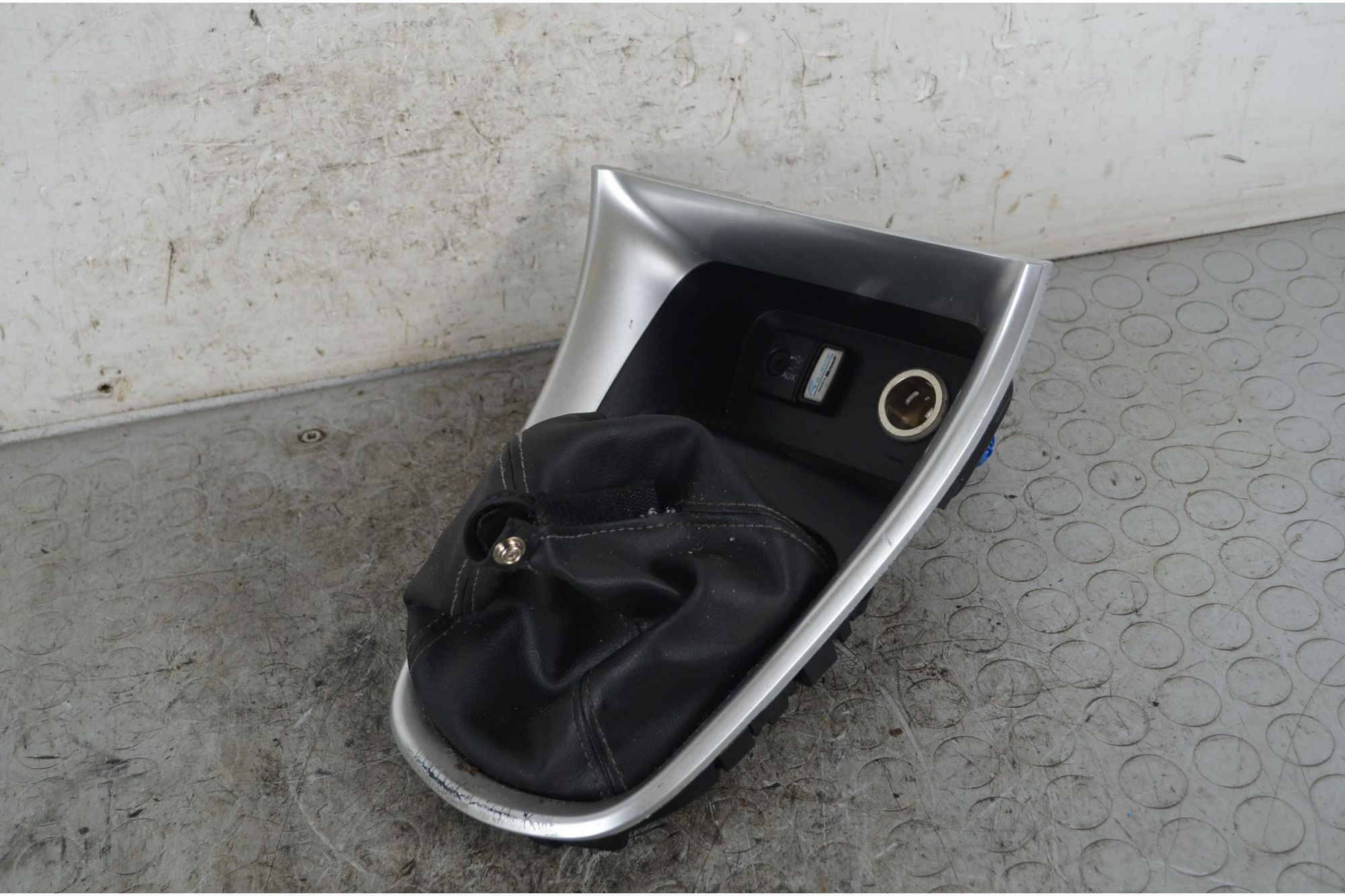 Cornice Rivestimento Leva del Cambio Lancia Delta  Dal 2008 al 2014 Cod 735452515  1740123320935