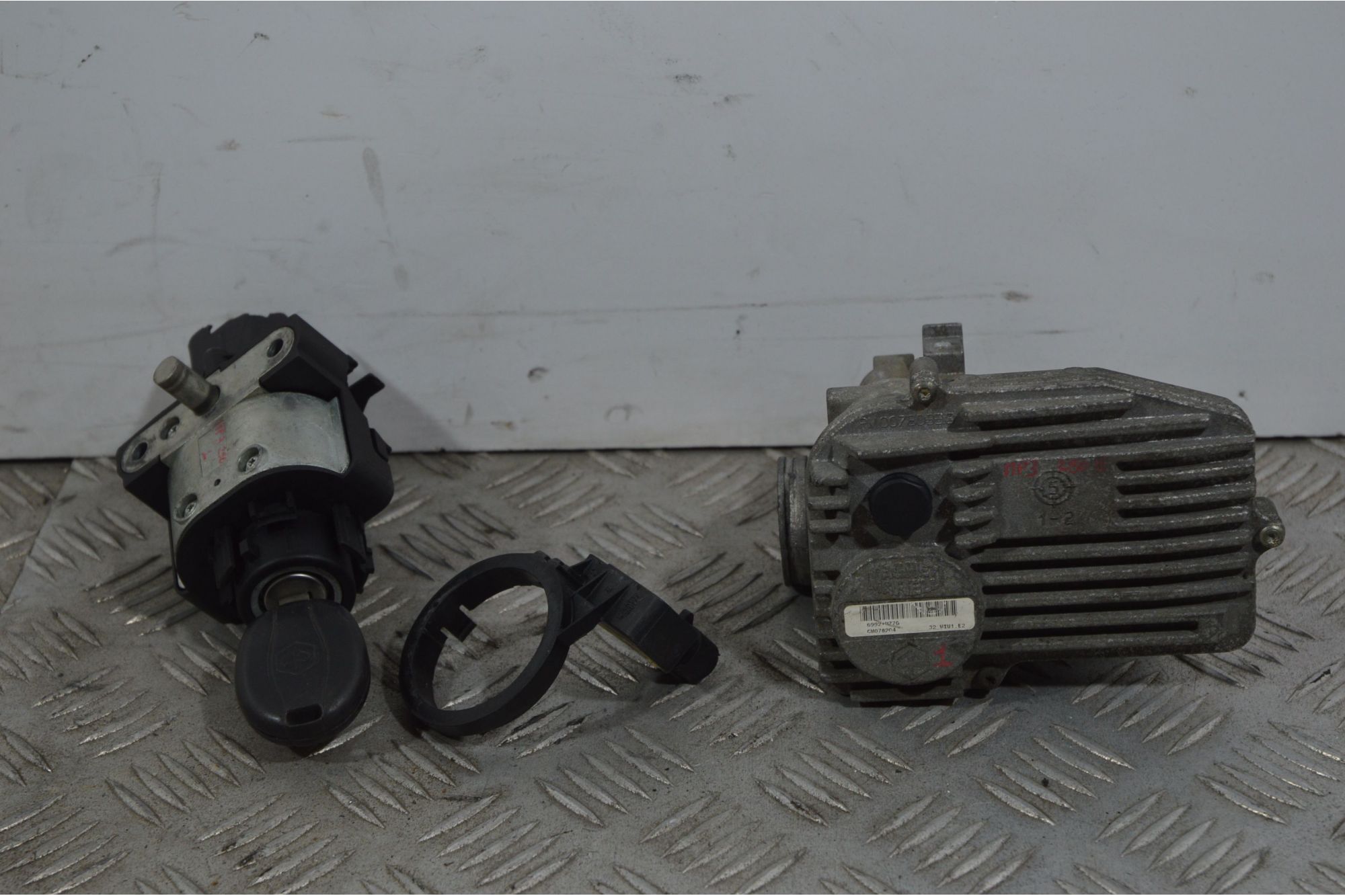 Kit Chiave Piaggio MP3 250 Dal 2006 Al 2011 COD CM078204  1740127525527