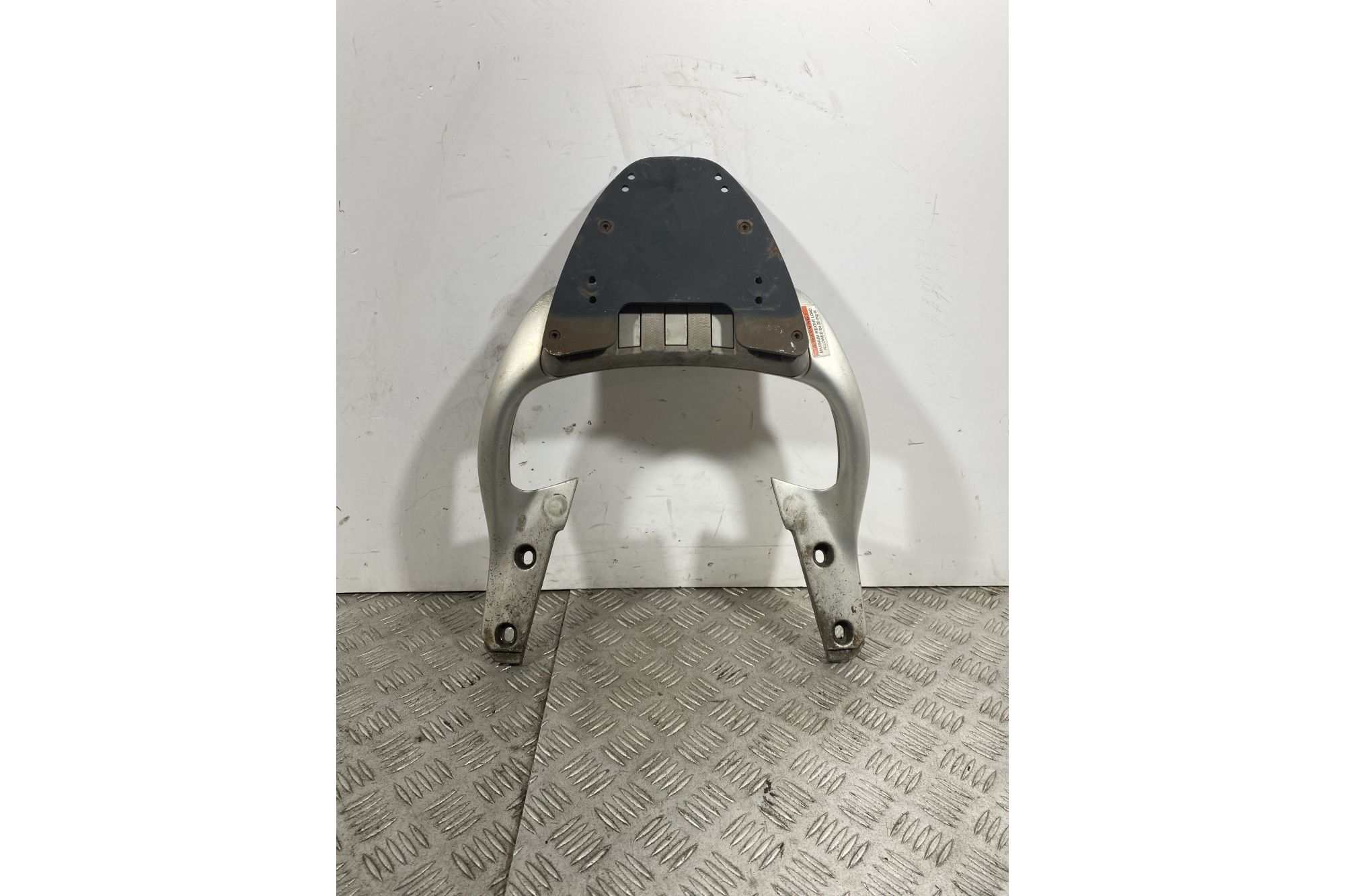 Maniglione Portapacchi posteriore Aprilia Scarabeo Light 200 dal 2007 al 2013  1740136629704