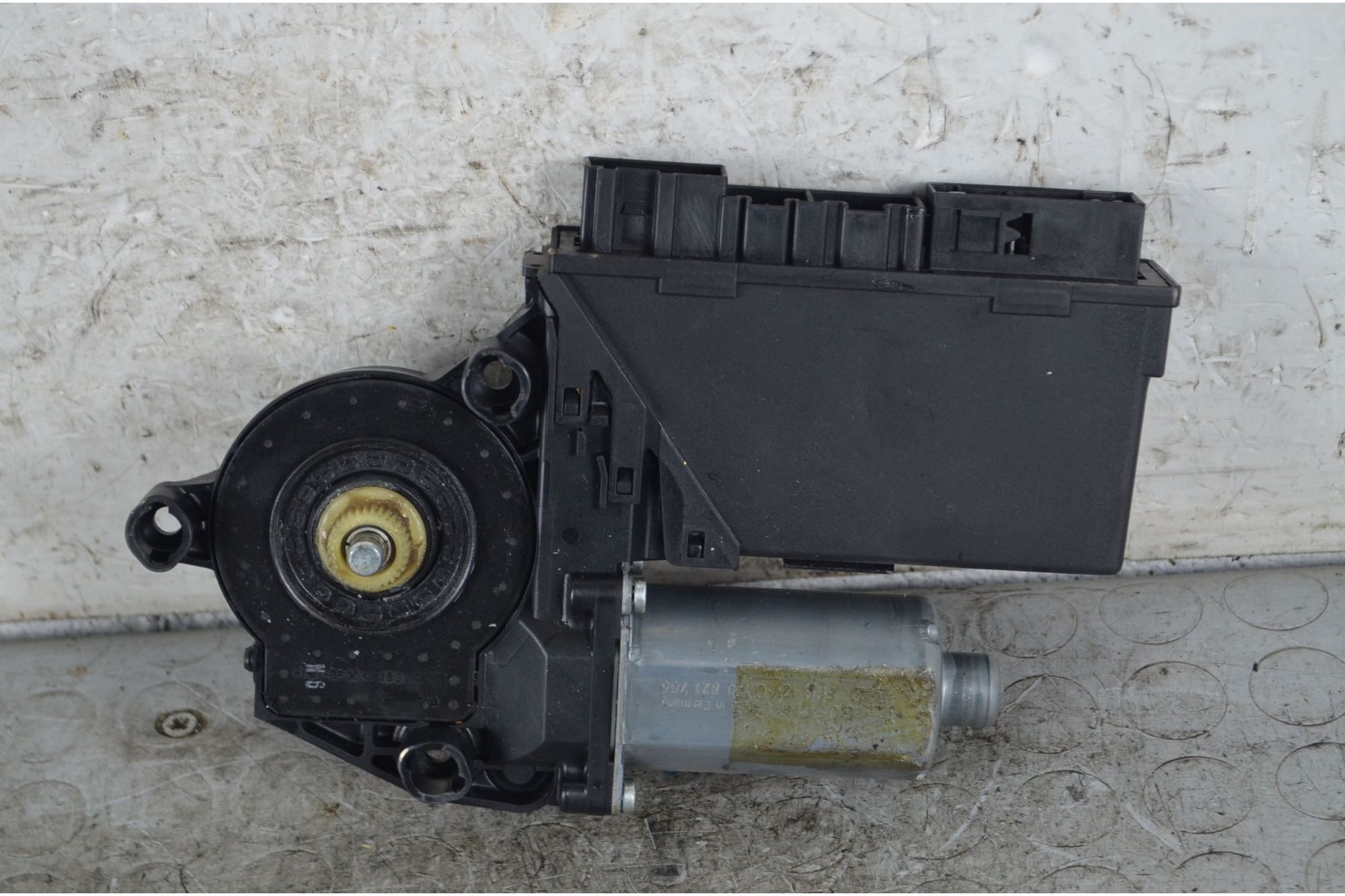 Motorino Alzacristalli Anteriore SX Audi A2 Dal 1999 al 2005 Cod 8Z1959801A  1740395241549