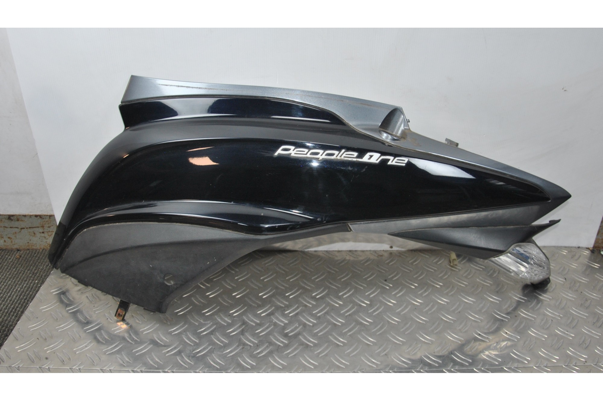 Carena Fianchetto posteriore Laterale Destro Dx Kymco People One 125 dal 2016 al 2018  1619604266324