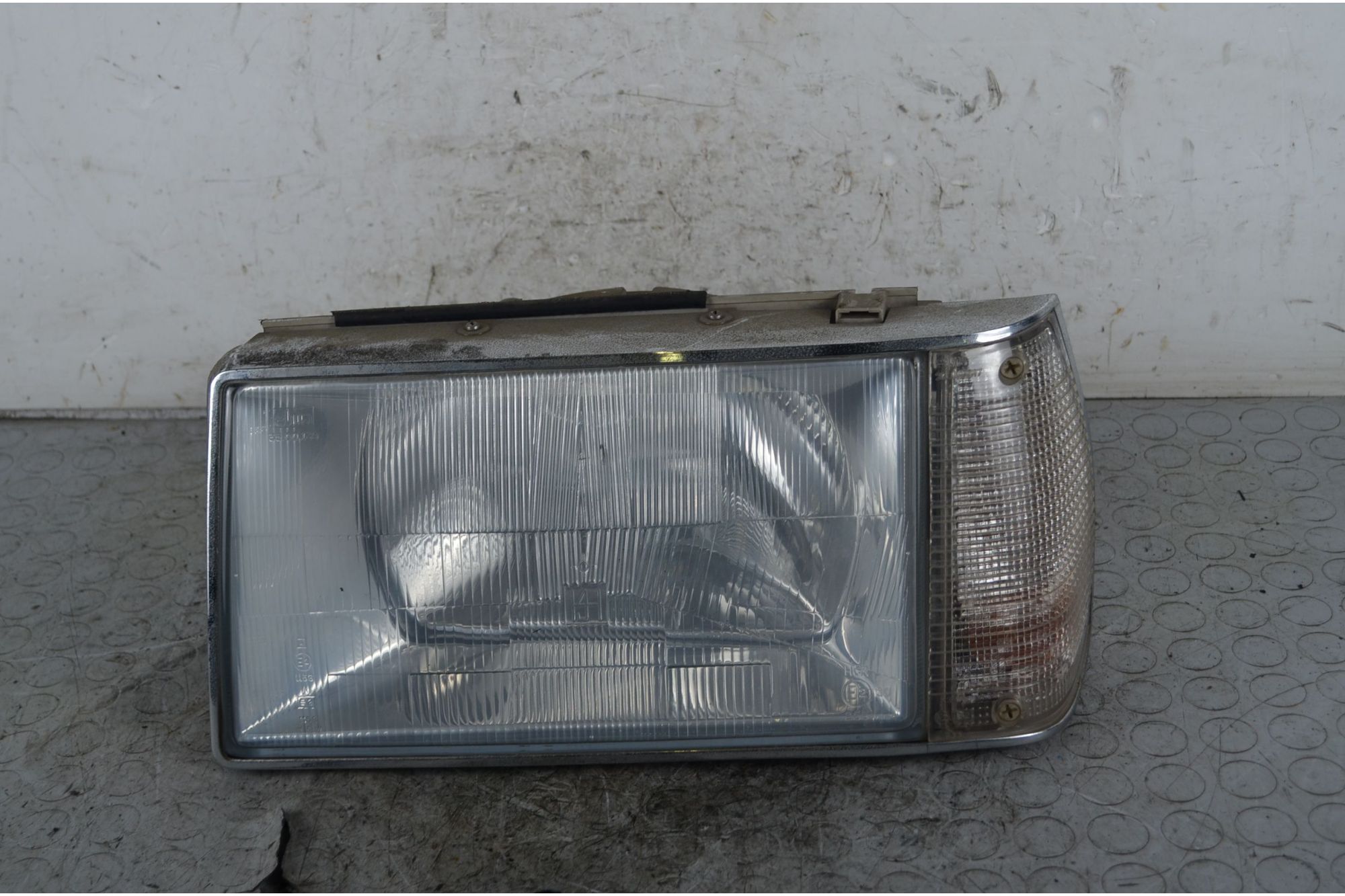 Faro Anteriore SX Fiat Regata Dal 1983 al 1990  1740489126288