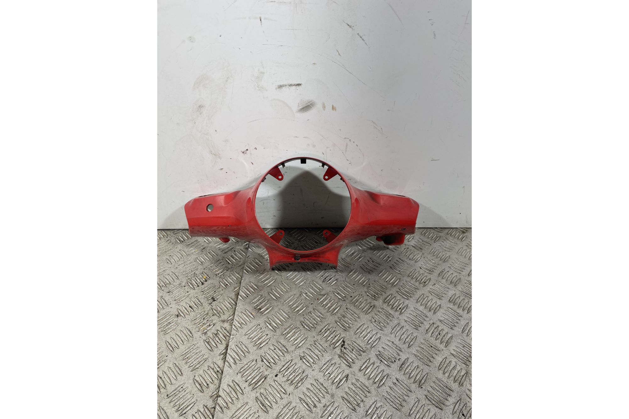 Carena Coprimanubrio Portafaro Piaggio Vespa LX 125 / 150 Dal 2012 al 2013  1740578958790