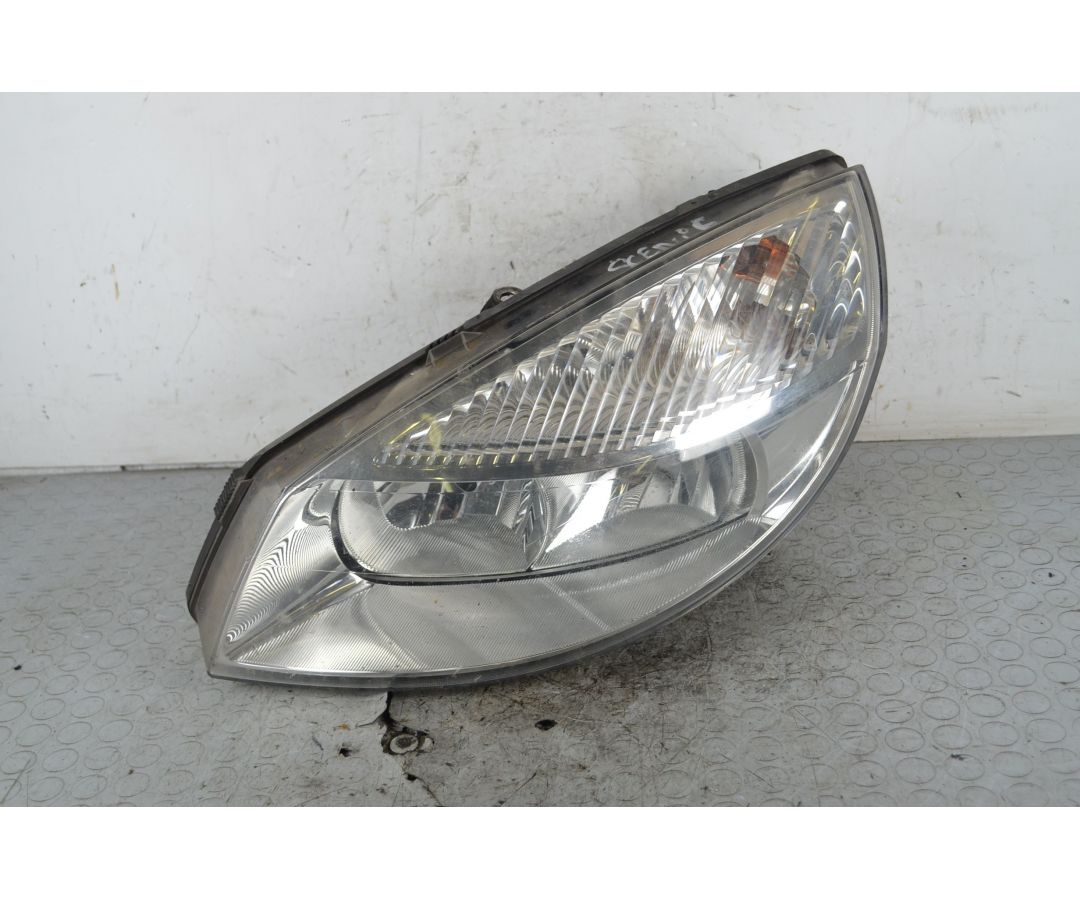 Faro Anteriore SX Renault Scenic Dal 2003 al 2009 Cod 7701064132 1740646258609 Faro Anteriore SX Renault Scenic Dal 2003 al 2009 Cod 7701064132 1740646258609