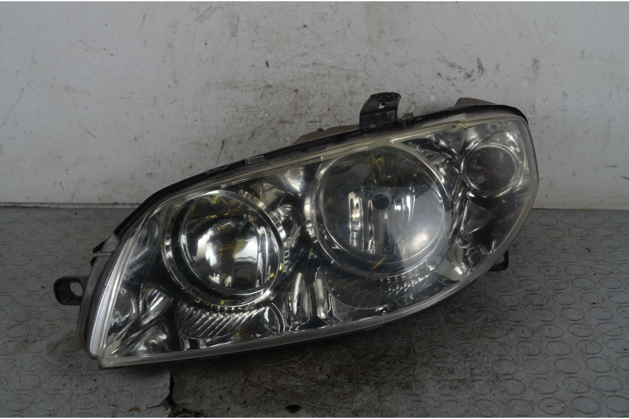 Faro Anteriore SX Fiat Punto 188 Dal 1999 al 2011 Cod 46849385  1740648327655