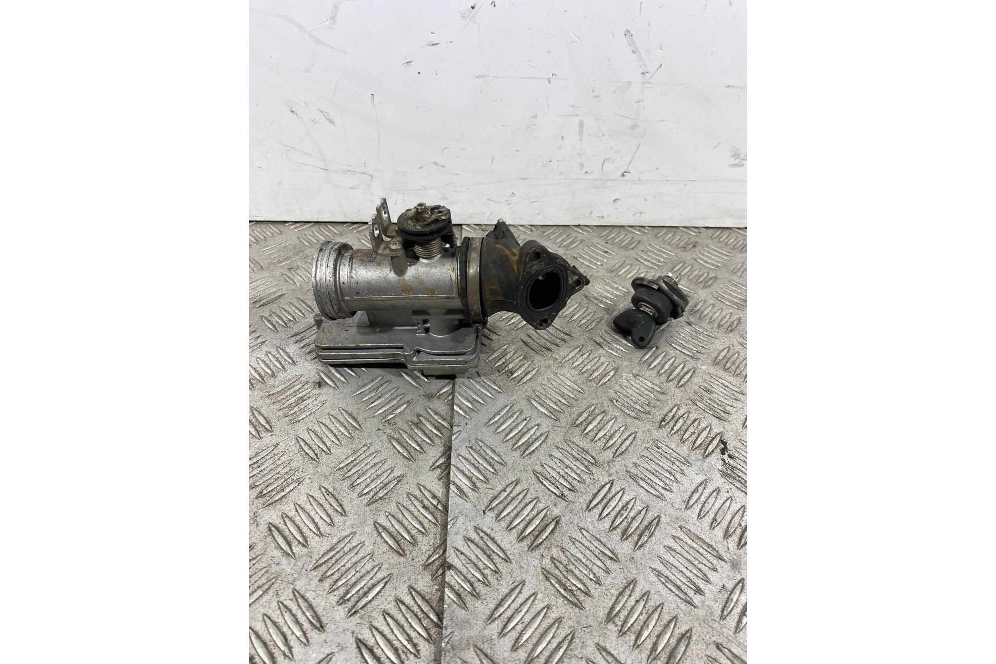 Kit Chiave Piaggio Carnaby Cruiser 300 ie dal 2008 al 2013 CM081702  1740667504280