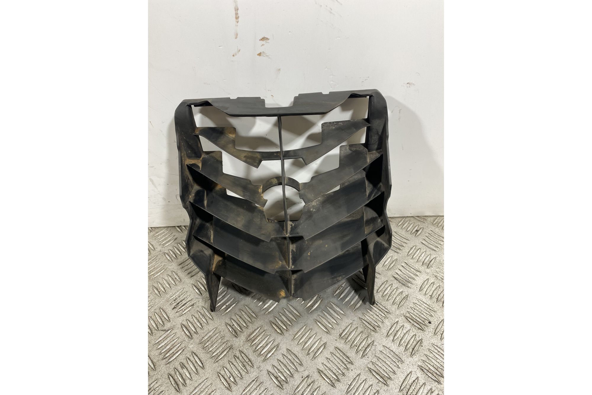 Carena Griglia Radiatore Piaggio Carnaby Cruiser 300 dal 2008 al 2013  1740730064819
