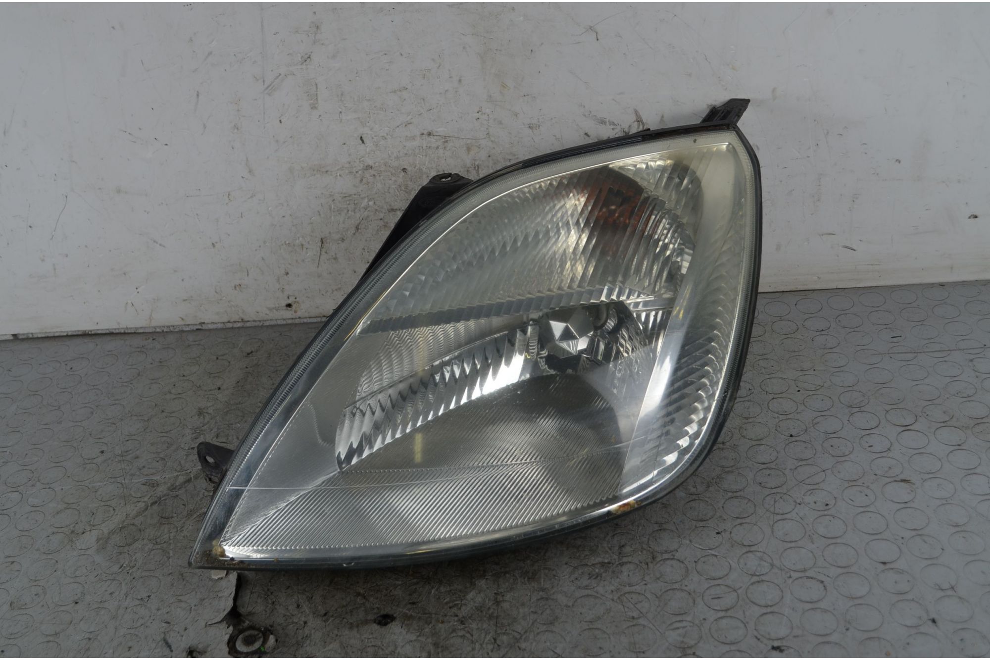 Faro Anteriore SX Ford Fiesta V Dal 2002 al 2008 Cod 1320349  1740987419424