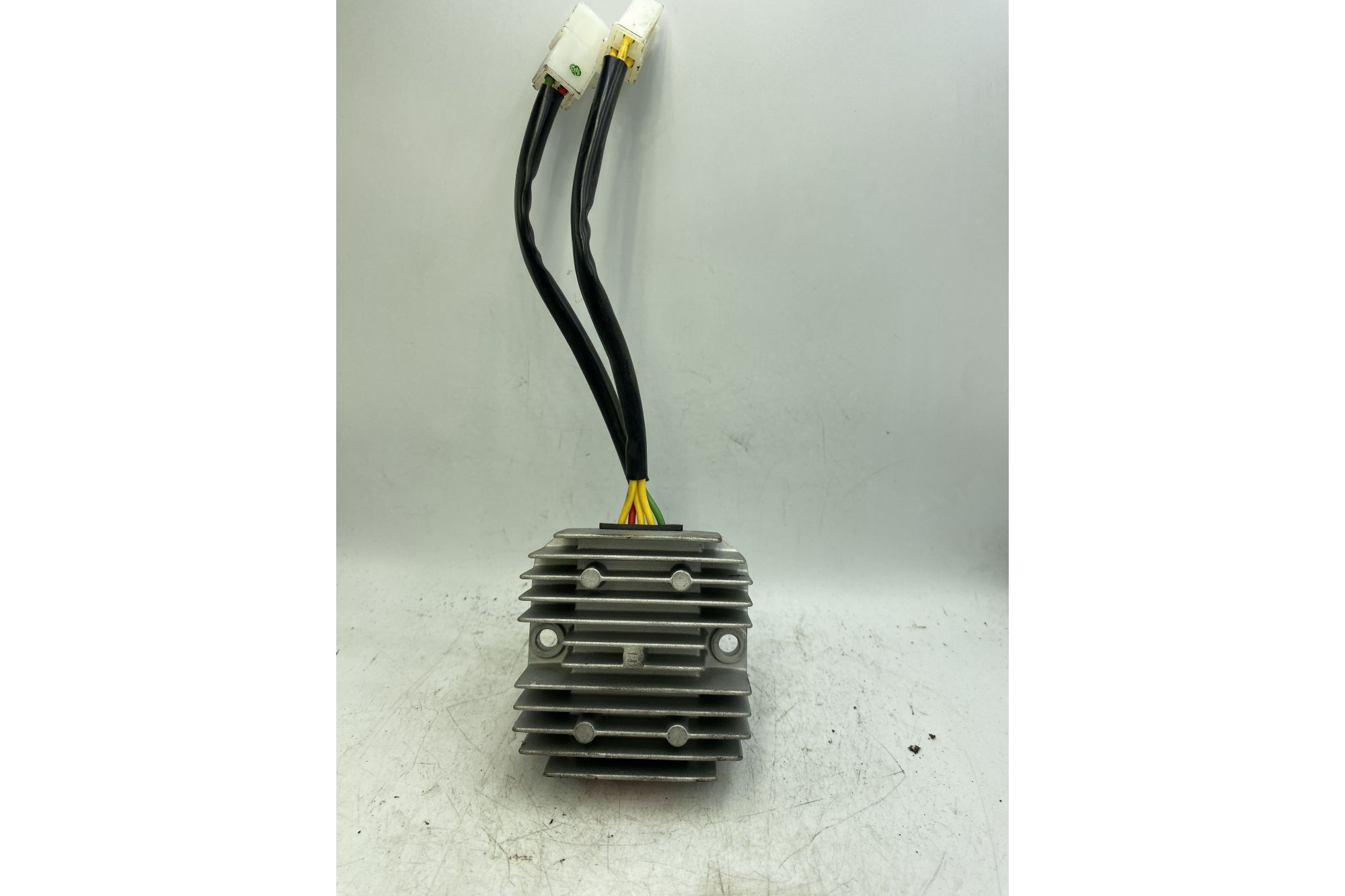 Regolatore Di Tensione Kymco People One 125 / 150 Dal 2016 al 2018 COD REG-37K  1741000265127