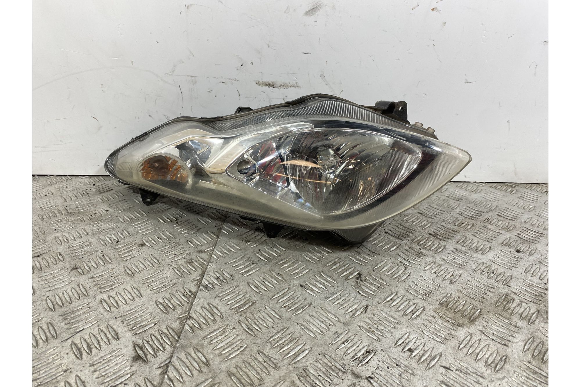 Faro Fanale Anteriore Sinistro Sx Suzuki Burgman 400 K7 dal 2007 al 2013  1741098511199