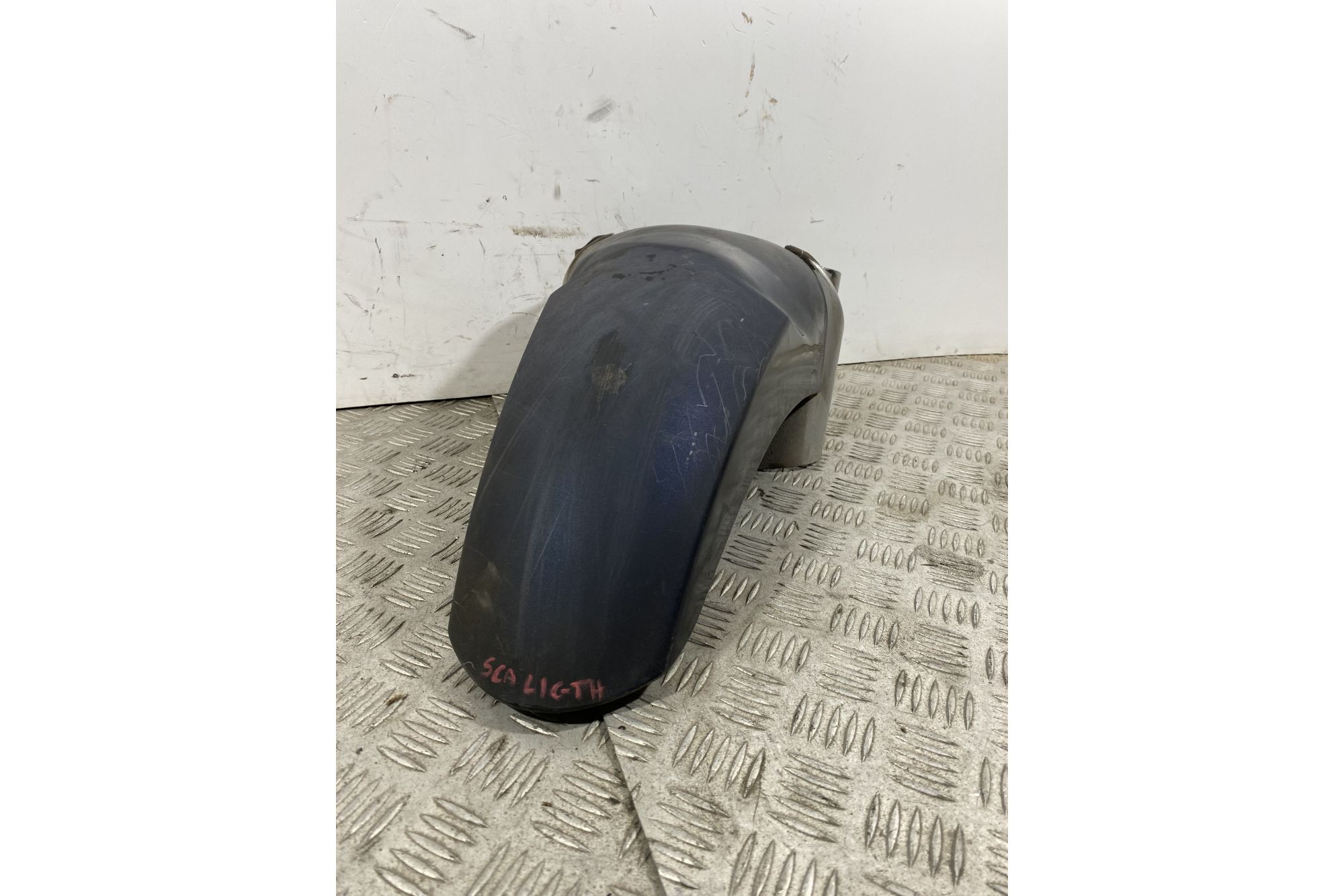 Carena Parafango Anteriore Aprilia Scarabeo Light 125 / 200 dal 2007 al 2013  1741101283686