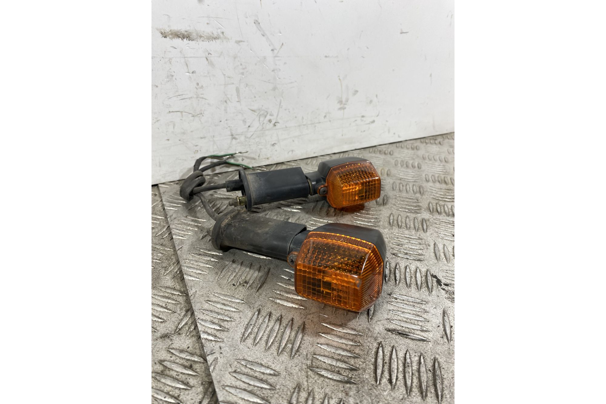 Coppia Frecce posteriori Kawasaki GPZ 500S Dal 1988 Al 1993  1741170158014