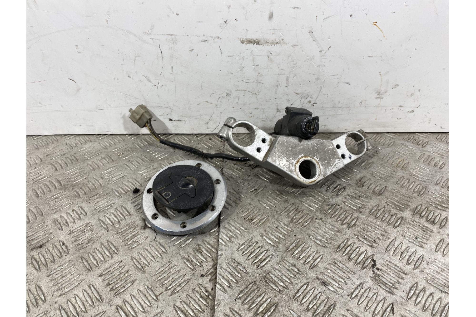 Kit Chiave Con Piastra Superiore Supporto forcella Kawasaki GPZ 500S Dal 1988 Al 1993  1741187500578