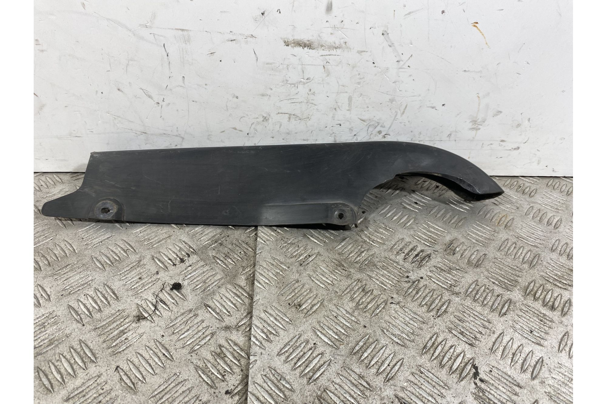 Carena CopriCatena Kawasaki GPZ 500S Dal 1988 Al 1993  1741275921117