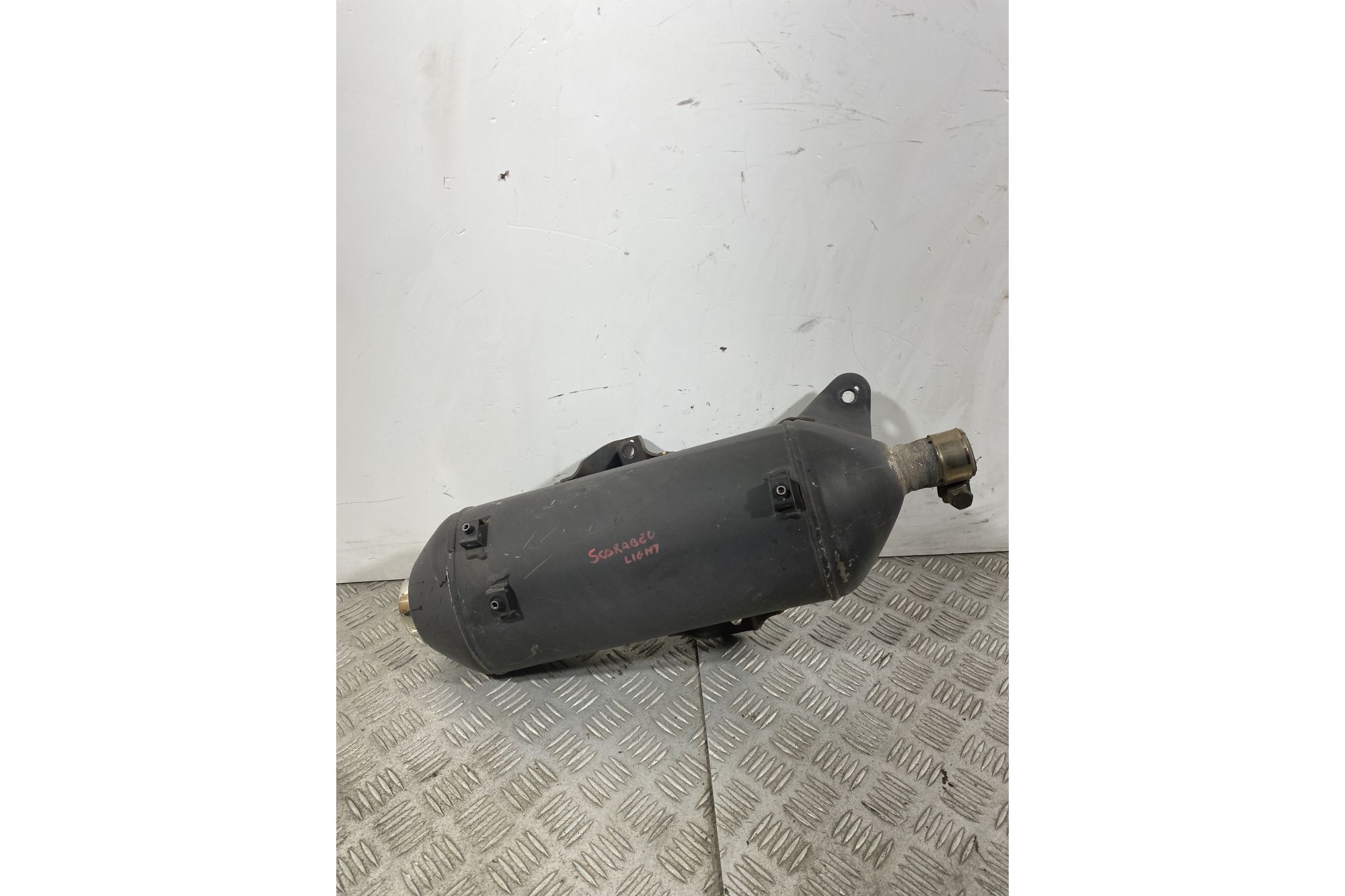 Marmitta Terminale Di Scarico Aprilia Scarabeo Light 125 / 200 dal 2007 al 2013  1741347782301