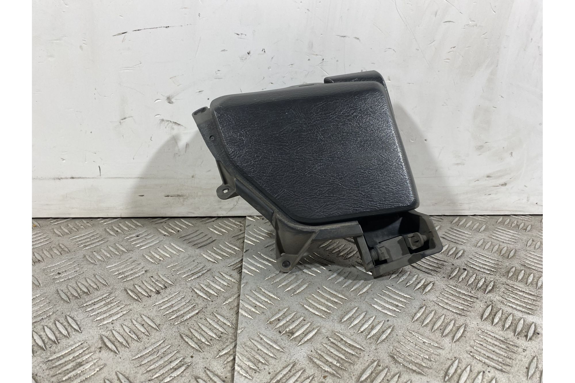 Carena Sportello Retroscudo Sinistro Sx Suzuki Burgman 400 K7 dal 2007 al 2013  1741360866316