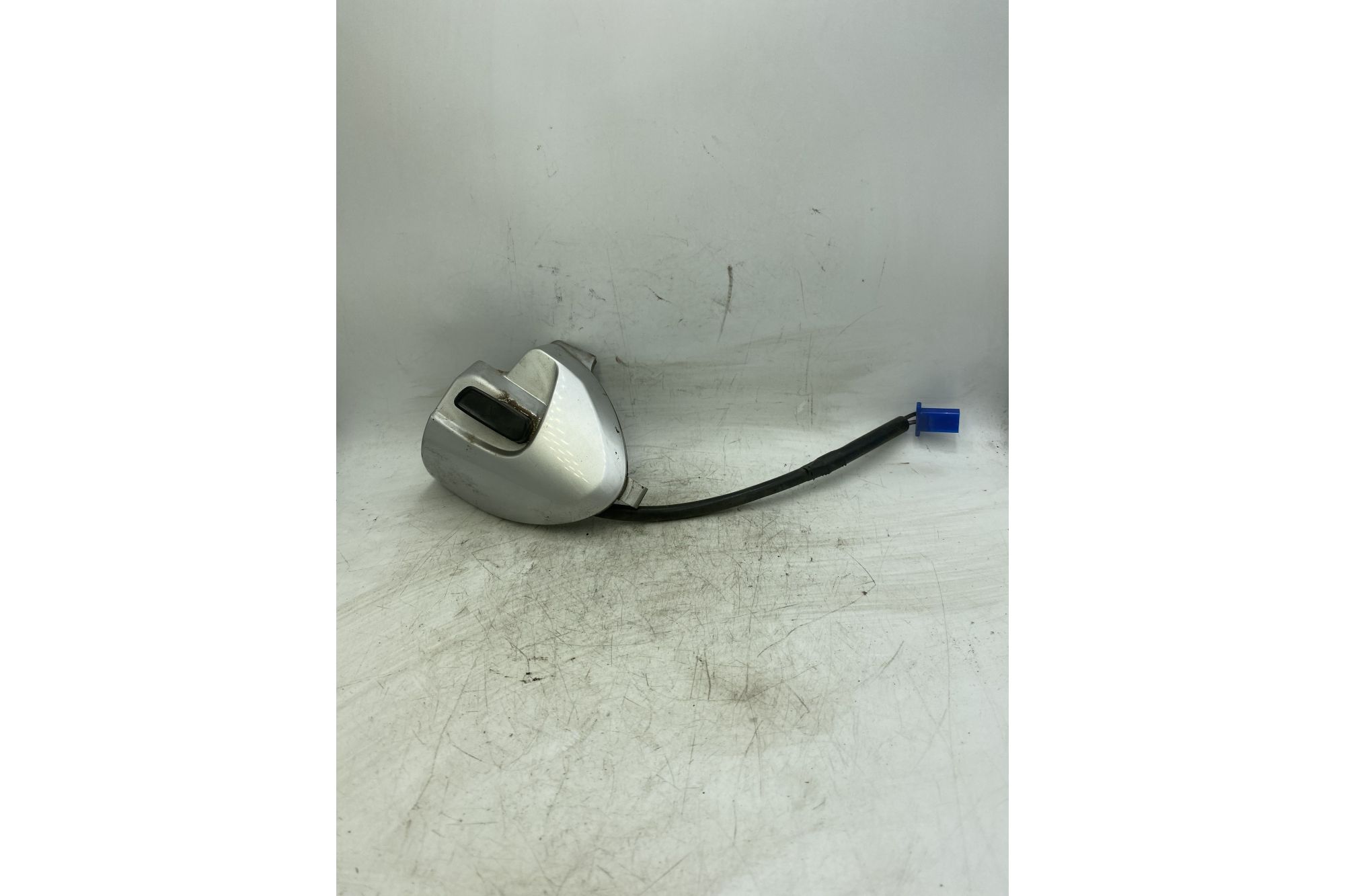 Commutatore Devio Luci Destro DX Yamaha Neo's 50 4T Dal 2014 Al 2018  1741595399825