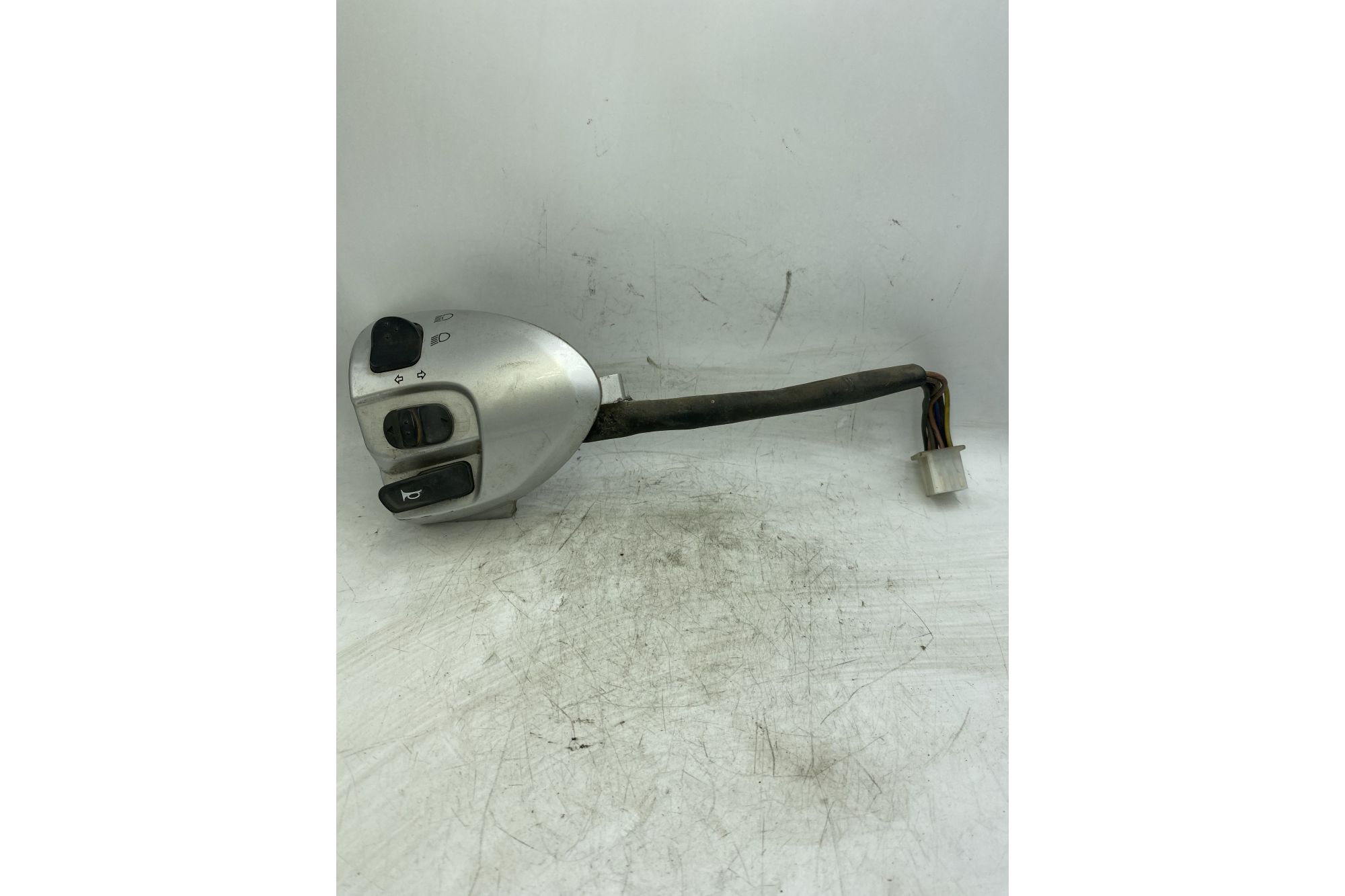 Commutatore Devio Luci Sinistro SX Yamaha Neo's 50 4T Dal 2014 Al 2018  1741599524537