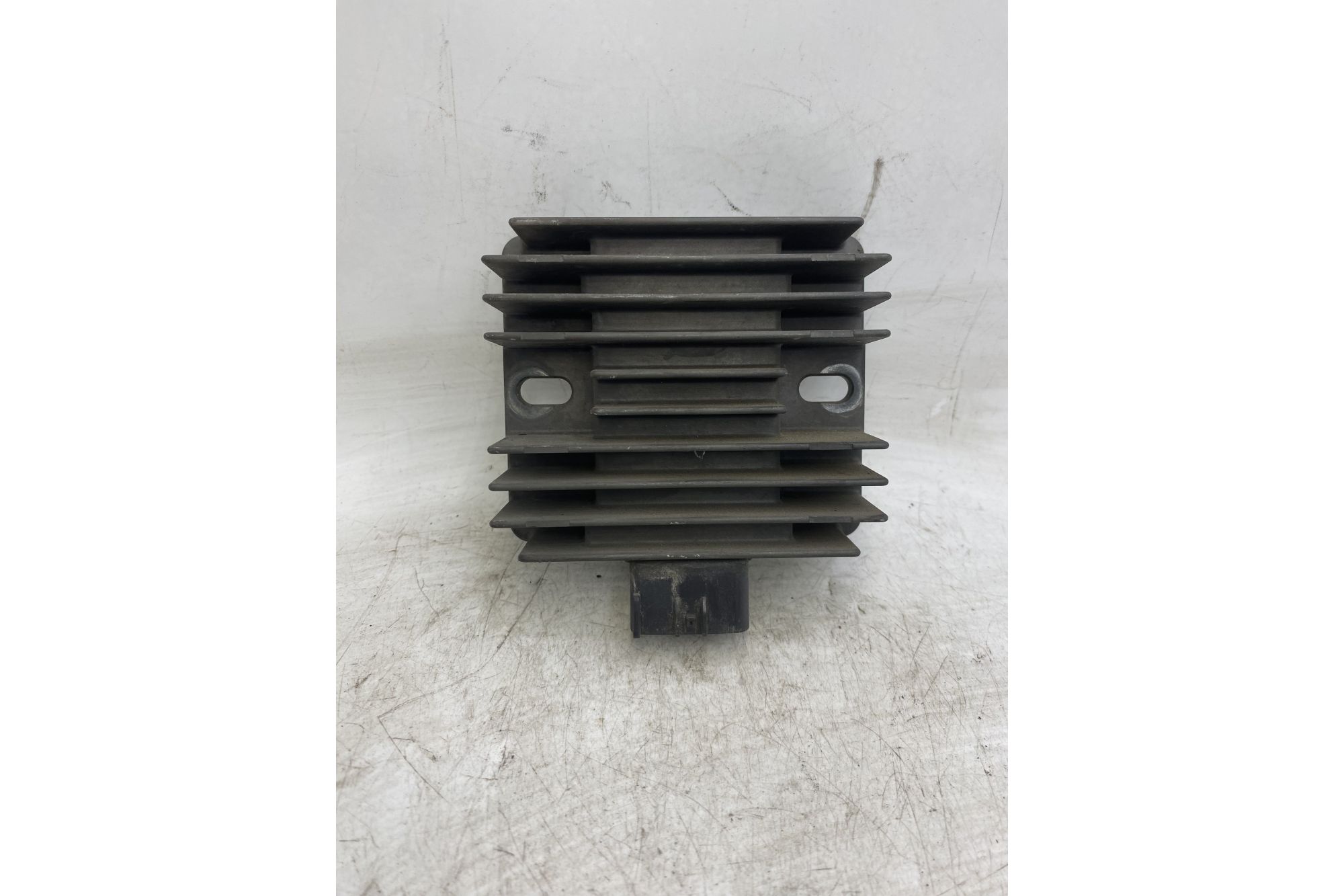 Regolatore Di Tensione Suzuki Burgman 400 K7 dal 2007 al 2013 COD SH810AA  1741604813663