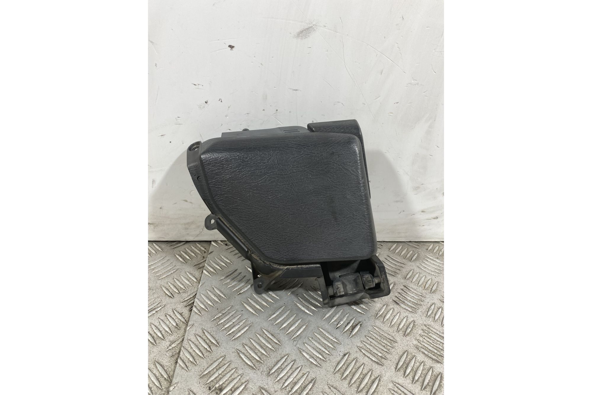 Carena Sportello Retroscudo Sinistro SX Suzuki Burgman 400 K7 dal 2007 al 2013  1741681927628