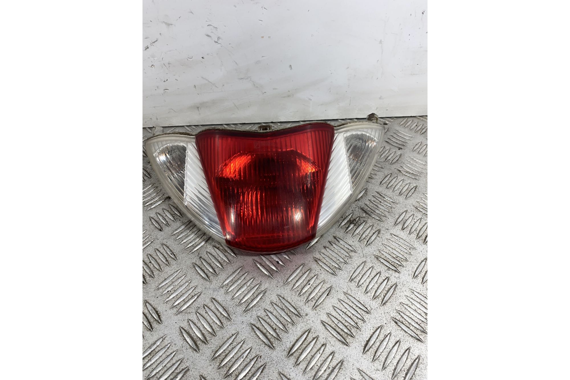Fanale Stop Posteriore Piaggio Liberty 150 3V dal 2013 al 2015  1741768057040