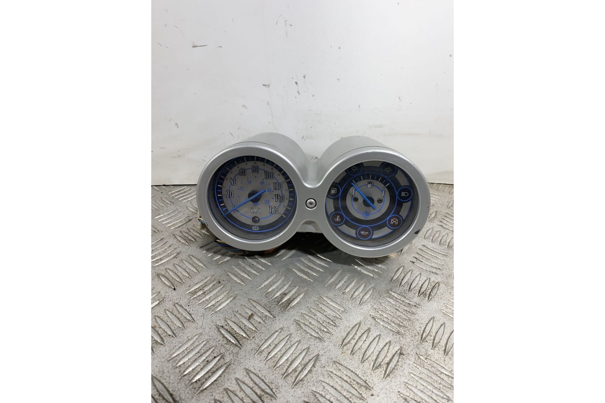 Strumentazione Contachilometri Piaggio Beverly 200 dal 2001 al 2010  1741779763305