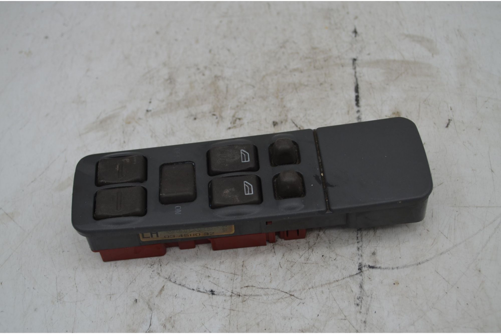 Pulsantiera alzacristalli anteriore Sx Volvo S40 Dal 1995 al 2004 Cod 30815235  1741853792627