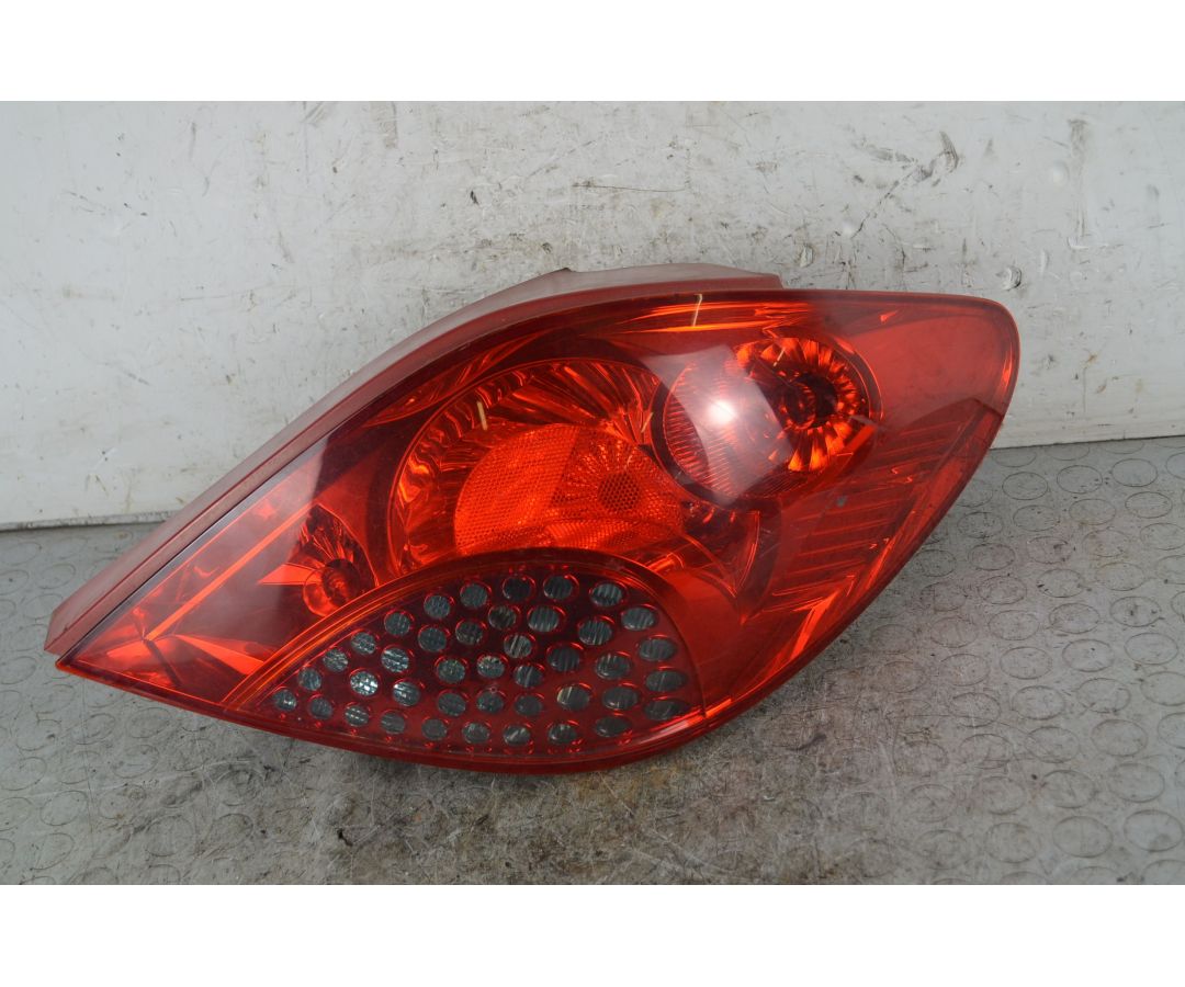 Fanale Stop Posteriore DX Peugeot 207 Dal 2006 al 2009 Cod 6351Y7 1741870907325 Fanale Stop Posteriore DX Peugeot 207 Dal 2006 al 2009 Cod 6351Y7 1741870907325